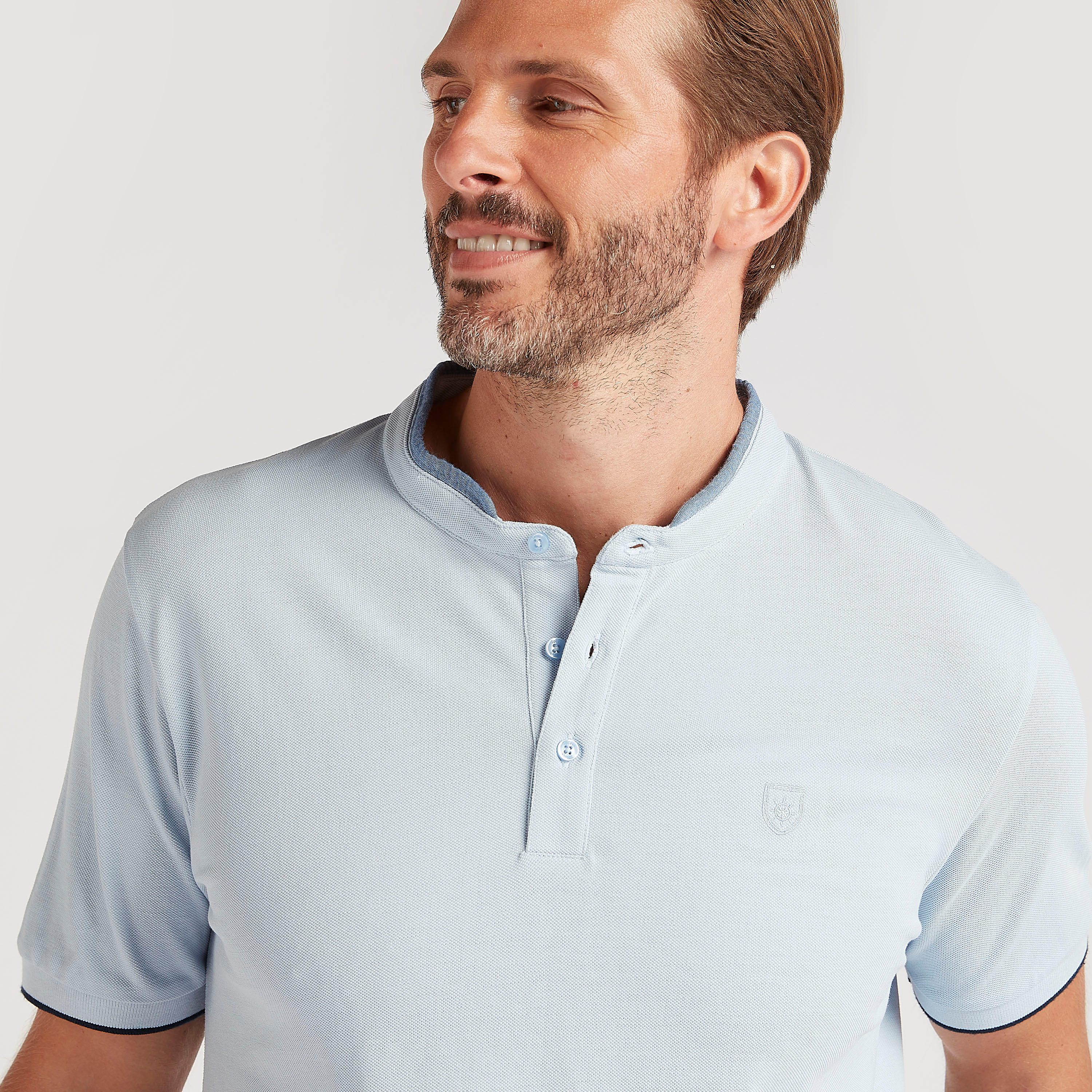 تيشيرت سادة بياقة ماندارين وأكمام قصيرة-men-clothing-tshirtsandpolos-tshirts-image-3