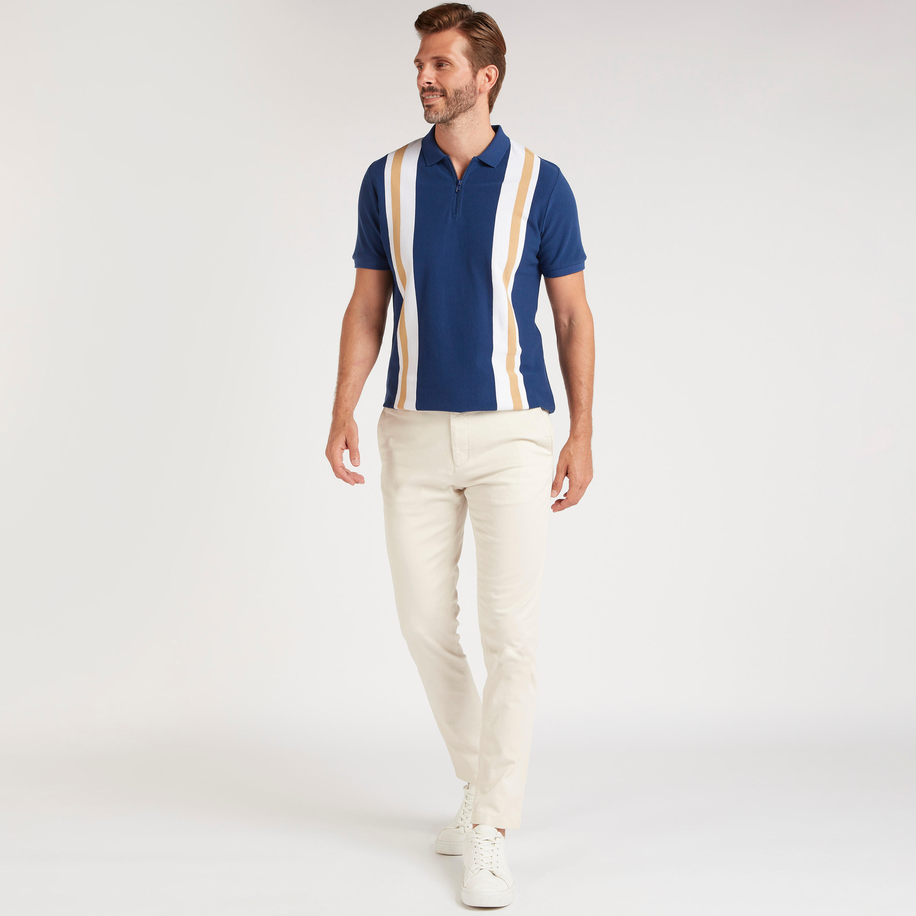 تيشيرت مخطّط بتفاصيل سحّاب سحّاب وأكمام قصيرة-men-clothing-tshirtsandpolos-polos-image-2