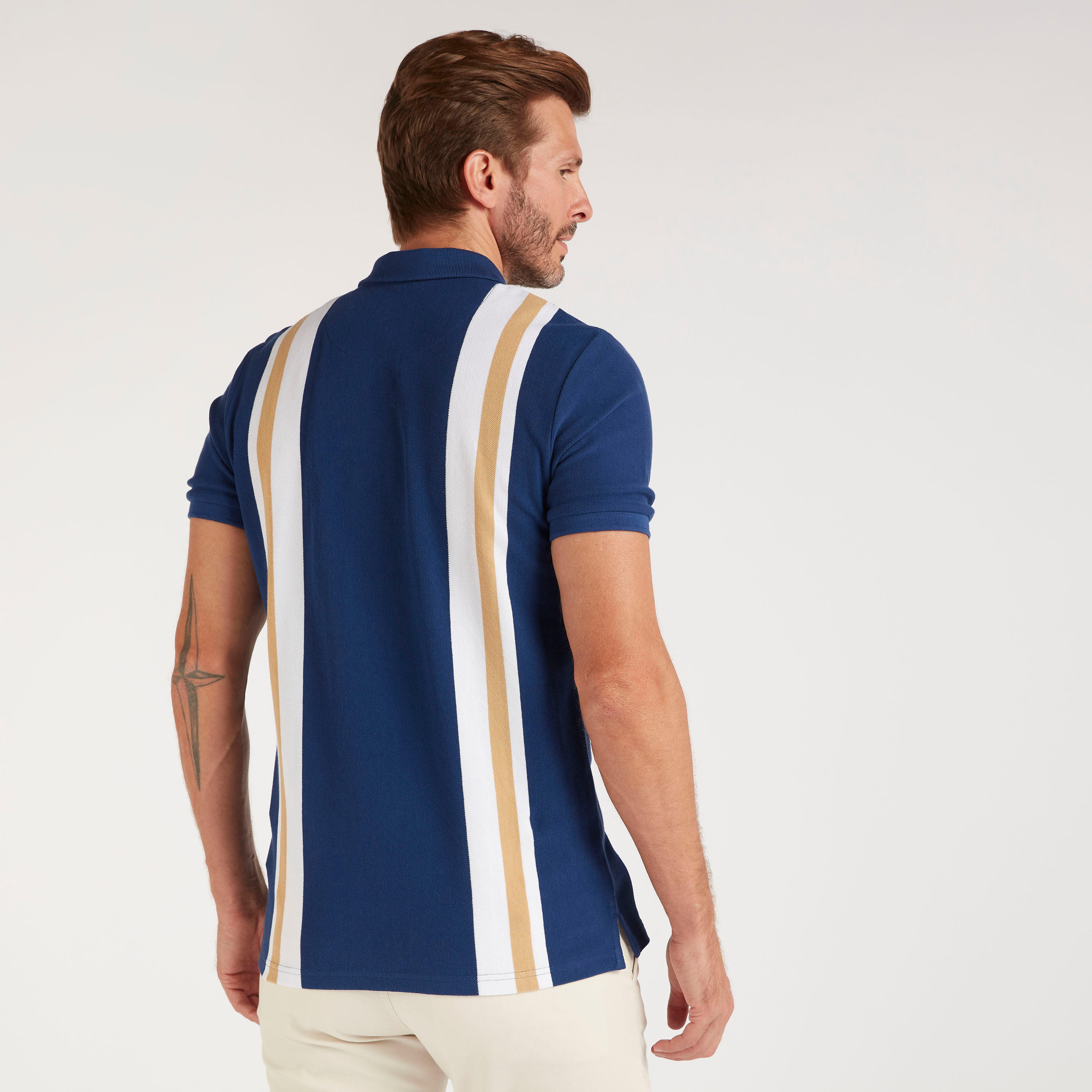 تيشيرت مخطّط بتفاصيل سحّاب سحّاب وأكمام قصيرة-men-clothing-tshirtsandpolos-polos-image-4