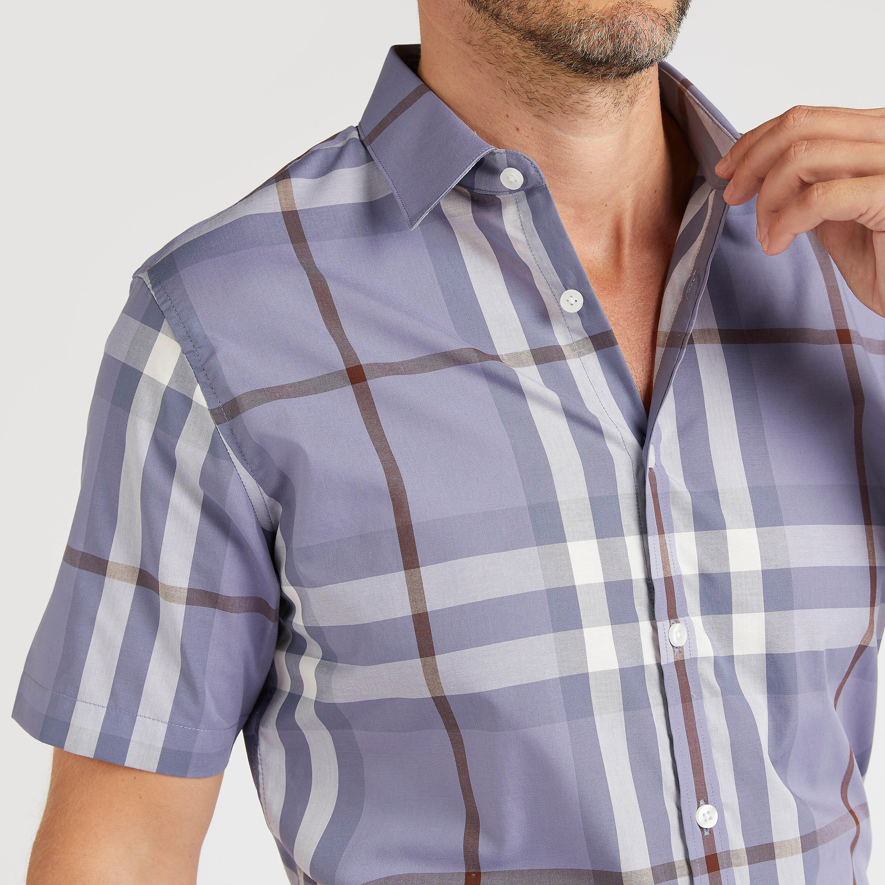قميص كاروهات بأكمام قصيرة وياقة عادية-men-clothing-shirts-image-2