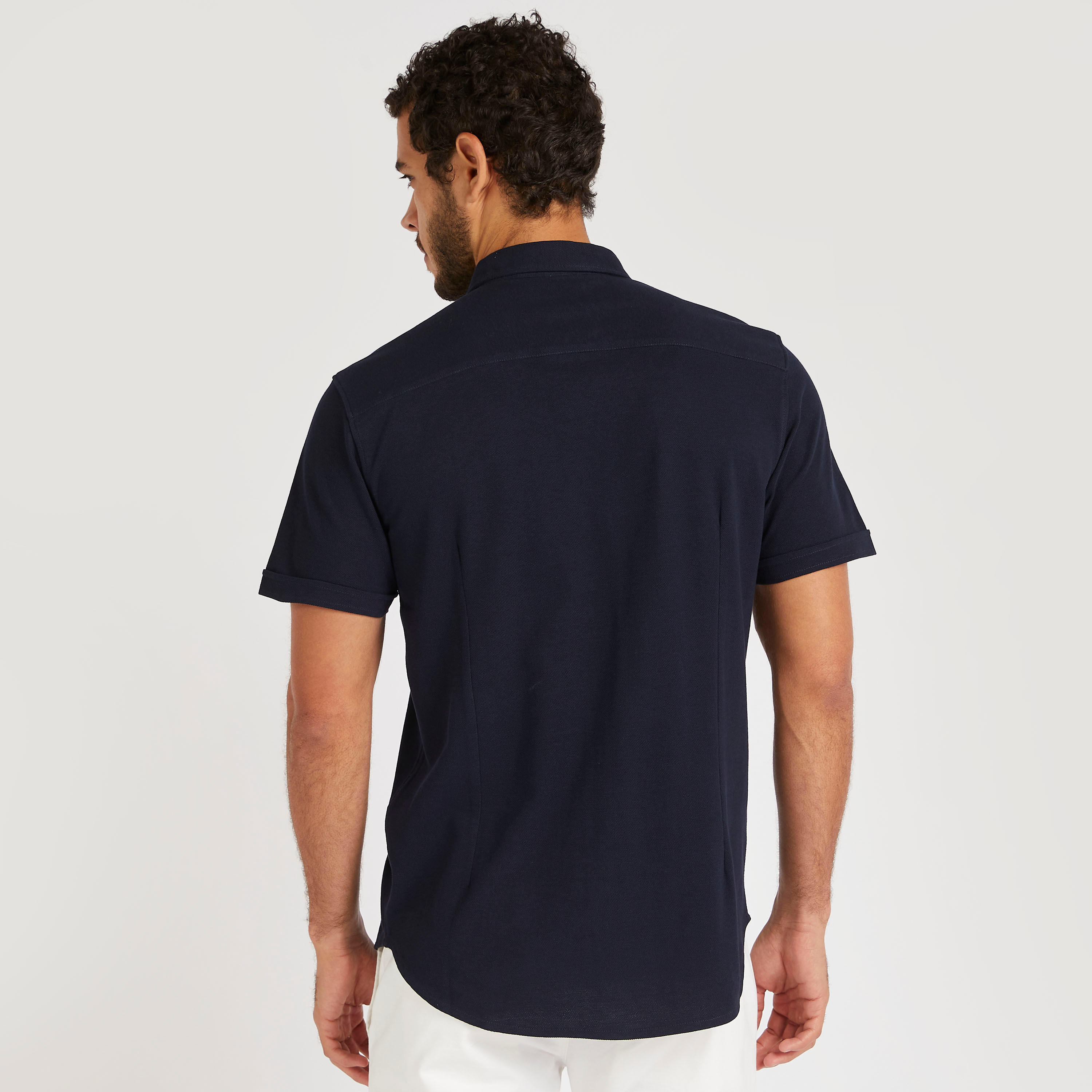 قميص بارز الملمس بقصة سليم وياقة عاديّة وأكمام قصيرة-men-clothing-shirts-image-4