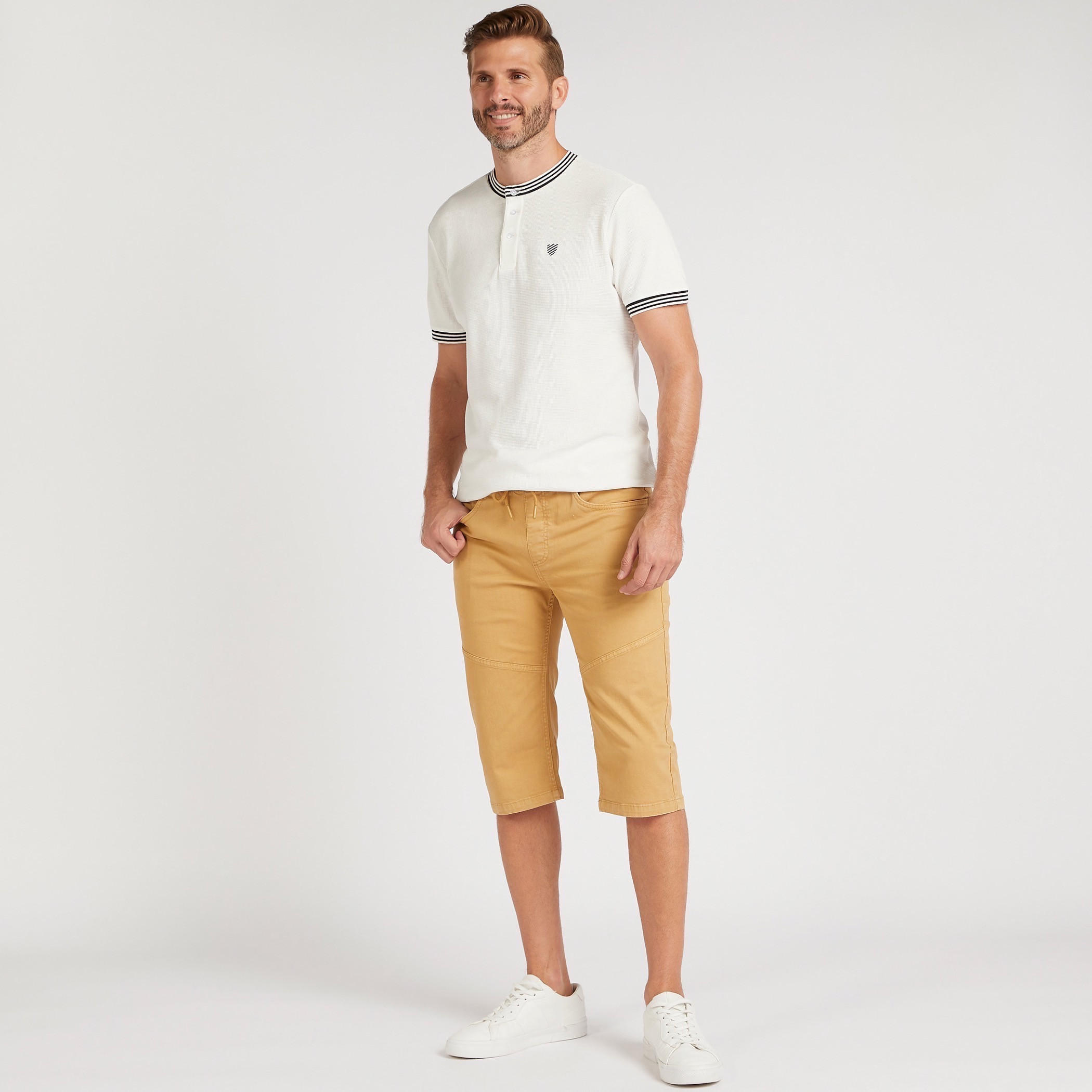 Mid-Rise Shorts with Pockets and Drawstring Waist-men-clothing-bottoms-shorts-image-2