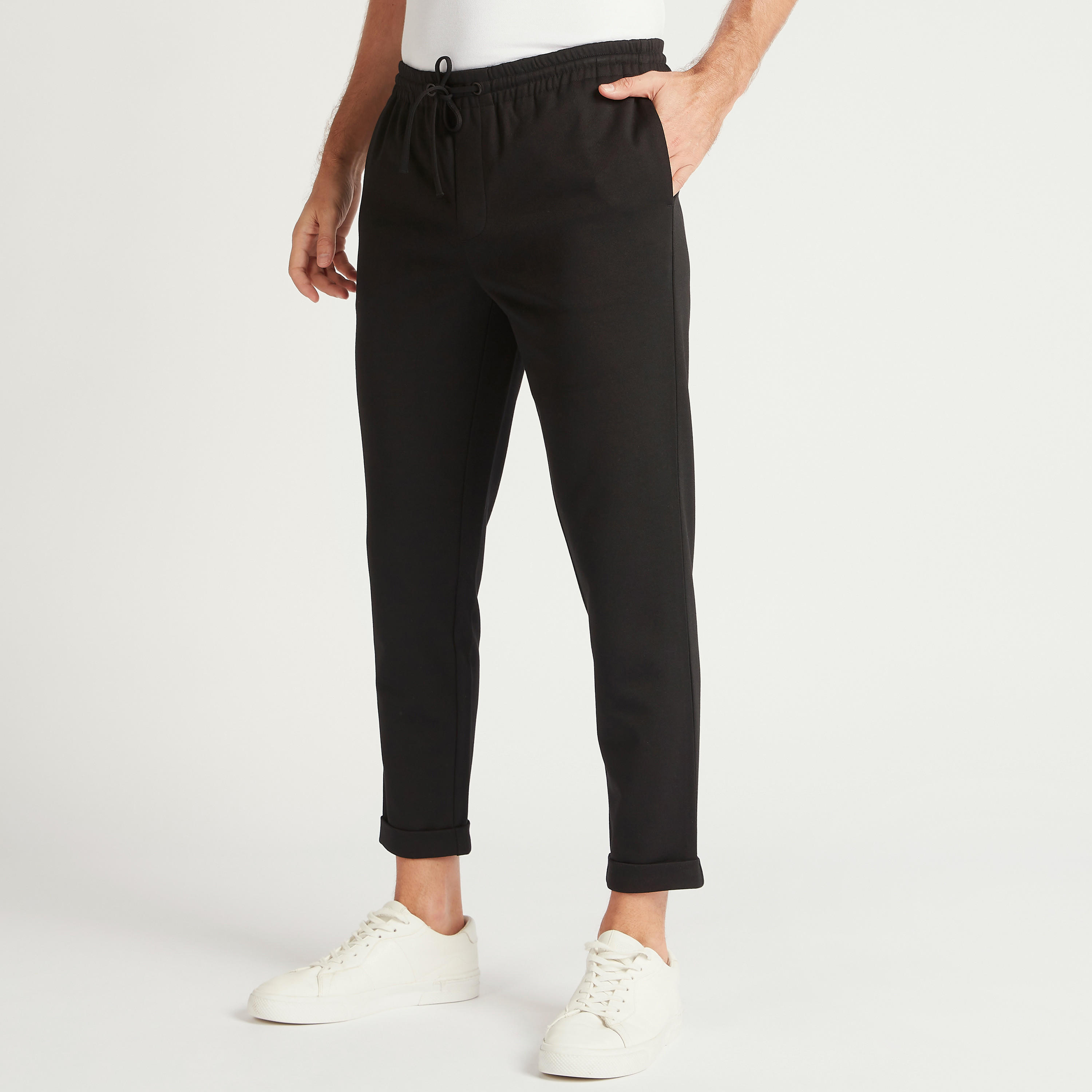 بنطلون شينو سادة بخصر مطّاطي وجيوب-men-clothing-bottoms-trousersandchinos-chinos-image-4