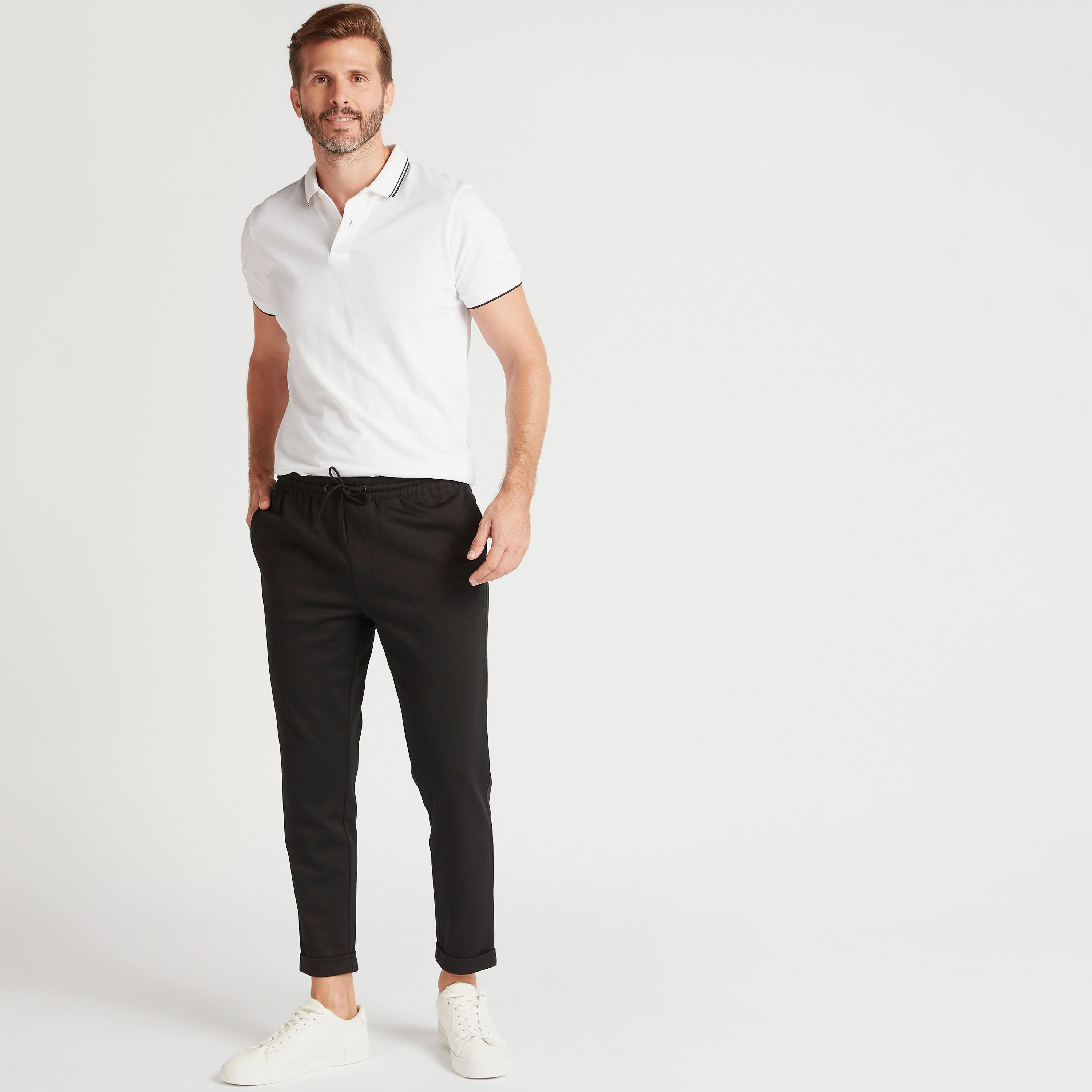 بنطلون شينو سادة بخصر مطّاطي وجيوب-men-clothing-bottoms-trousersandchinos-chinos-image-3