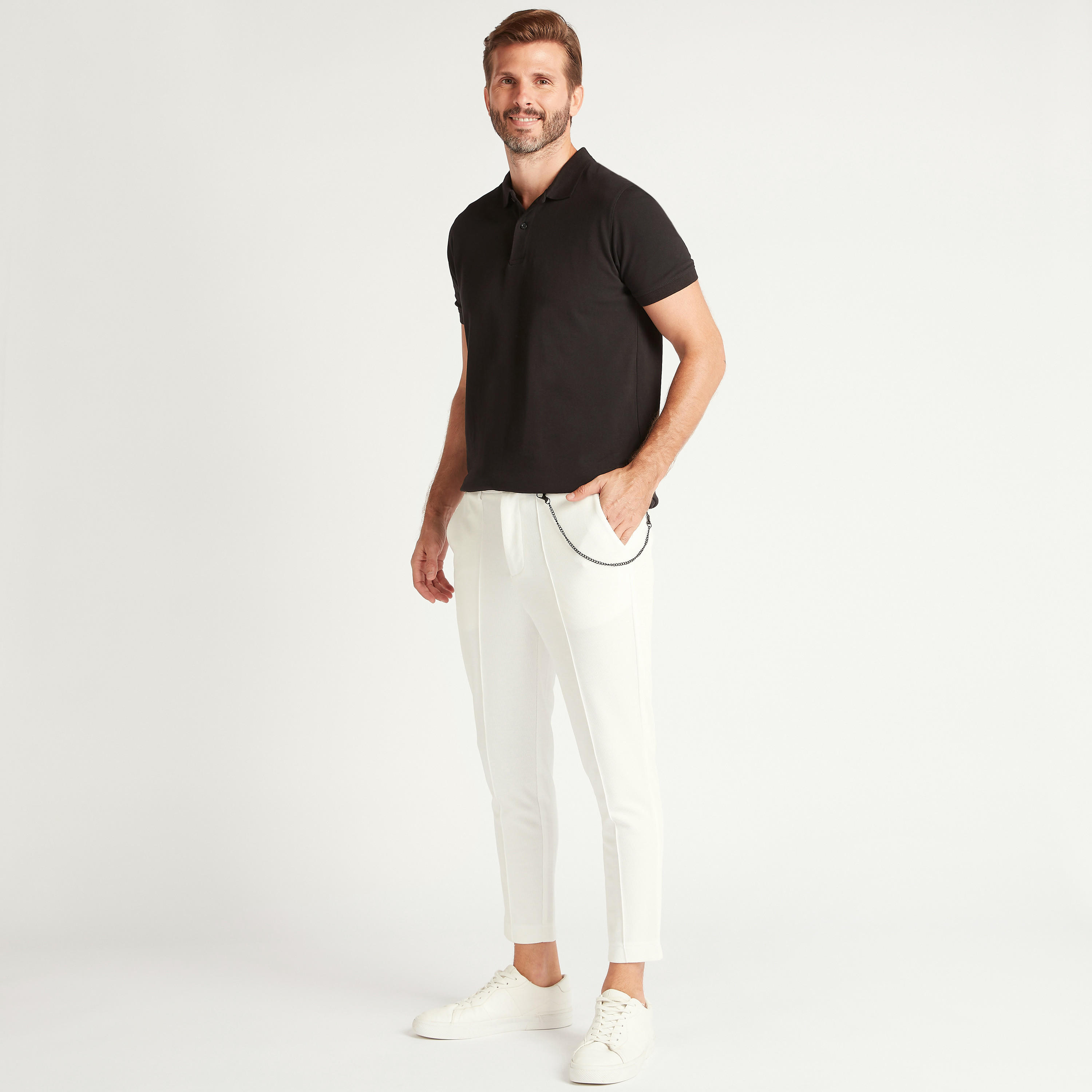 بنطلون شينو بارز الملمس بخصر مطاطي وزّينة سلسلة-men-clothing-bottoms-trousersandchinos-chinos-image-3