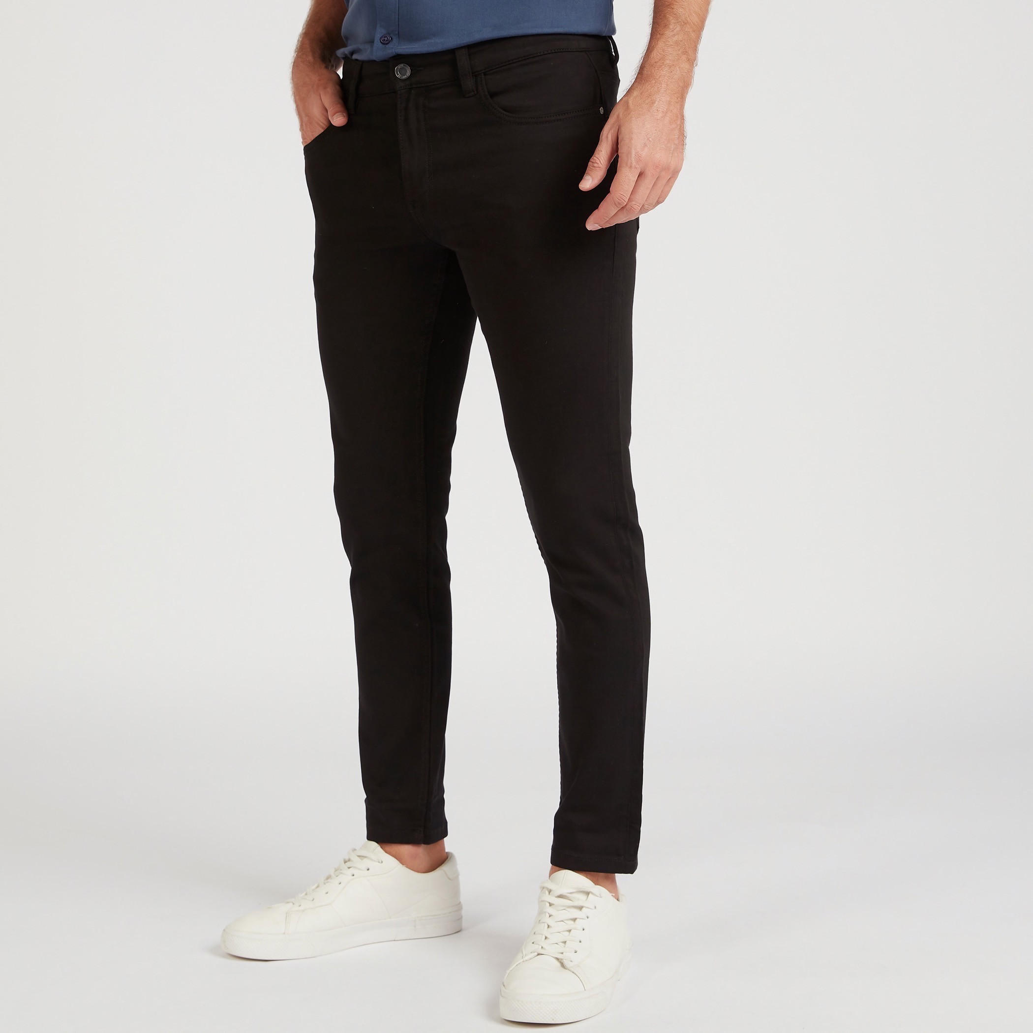 بنطلون سادة بزر إغلاق وجيوب-men-clothing-bottoms-trousersandchinos-trousers-image-4