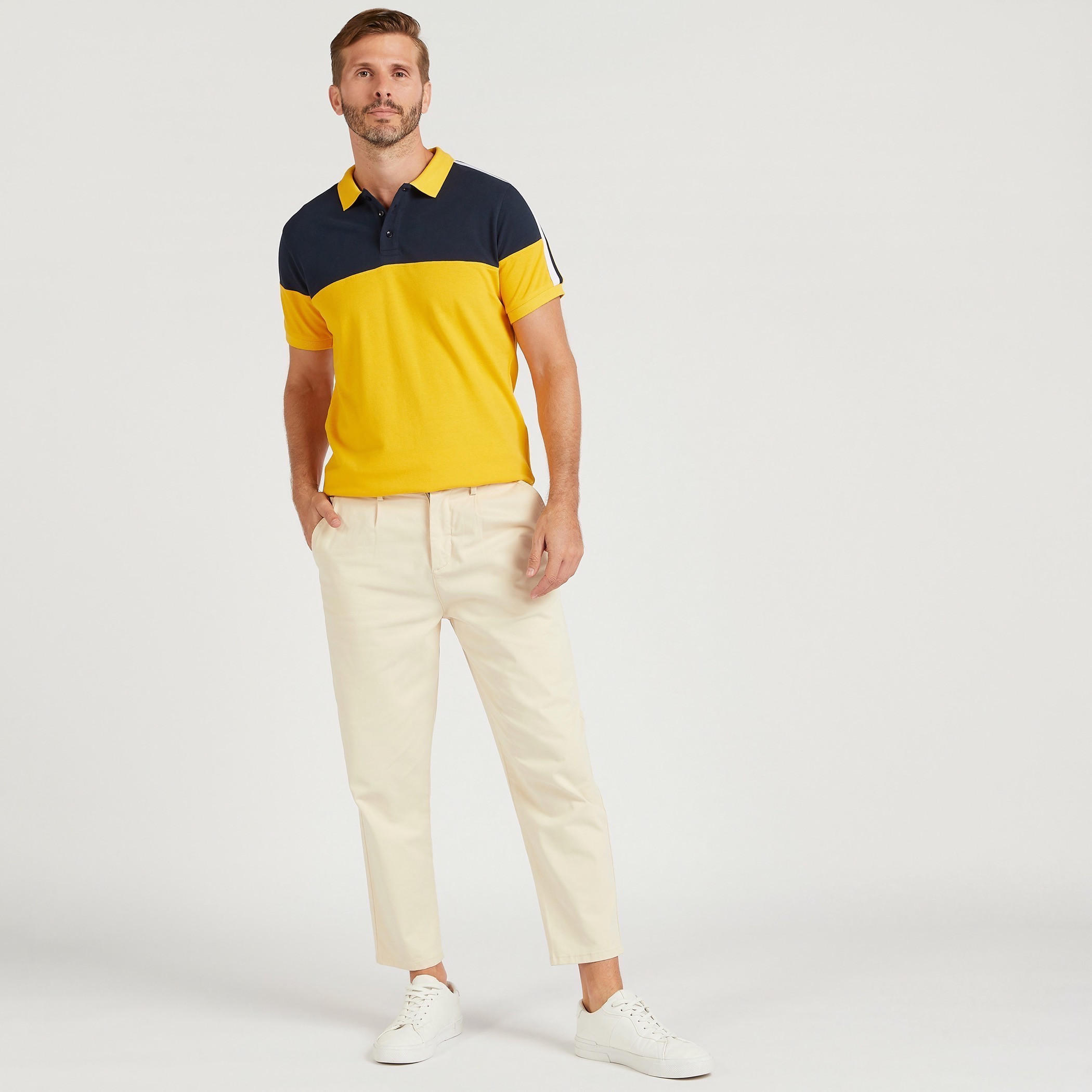 تيشيرت بولو بتصاميم مغايرة مع تفاصيل شريط على الكتف-men-clothing-tshirtsandpolos-polos-image-2