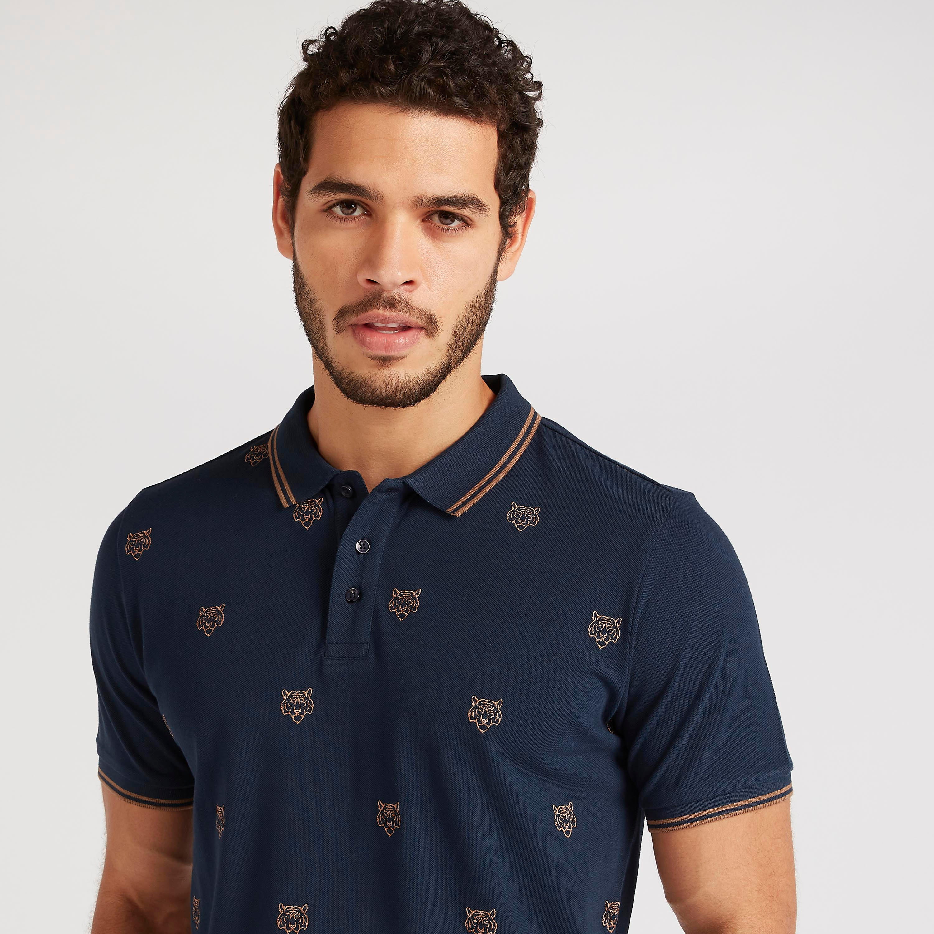 تيشيرت بولو مطرز بأكمام قصيرة-men-clothing-tshirtsandpolos-polos-image-6