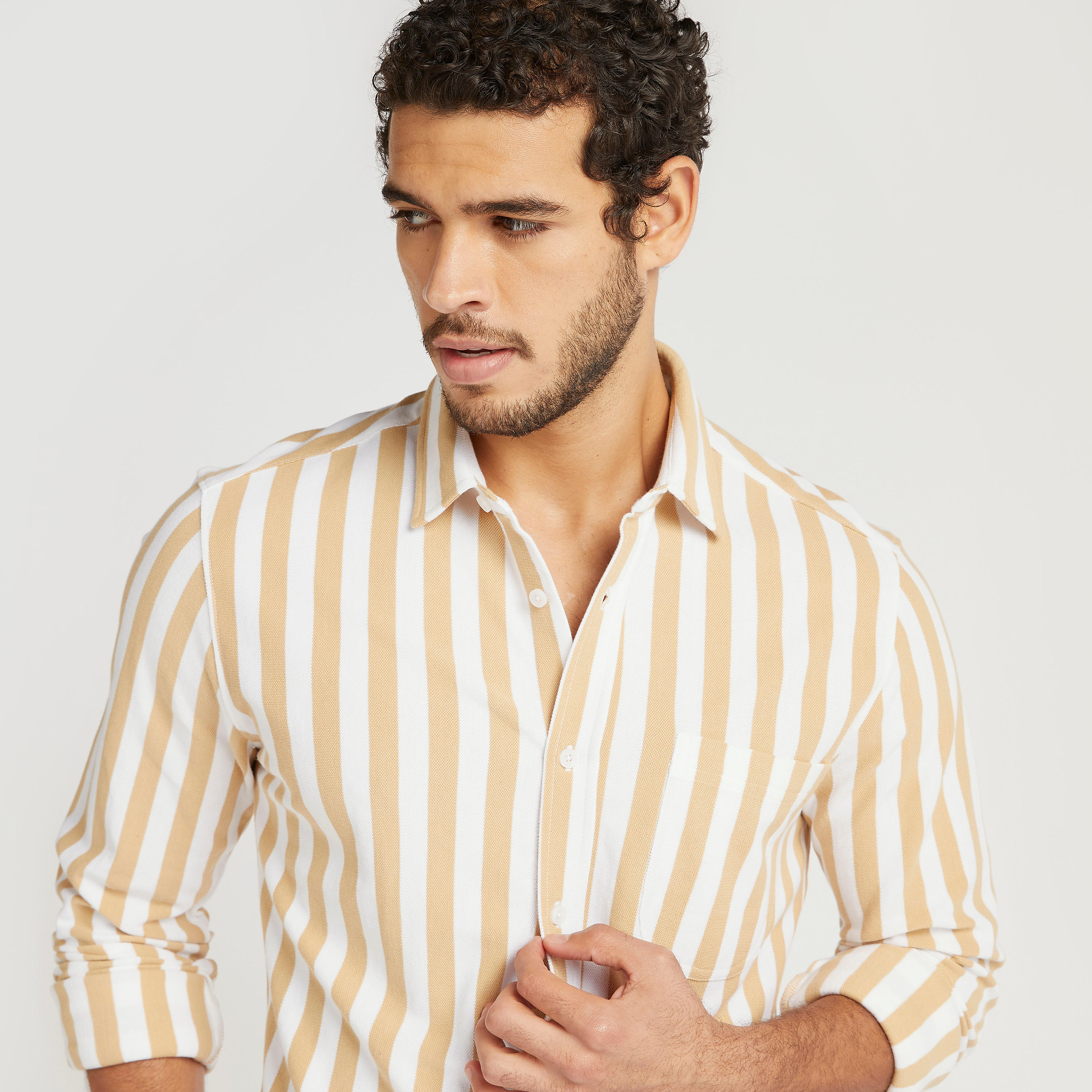 قميص سليم فيت مخطّط بأكمام طويلة وجيب خارجي-men-clothing-shirts-image-3
