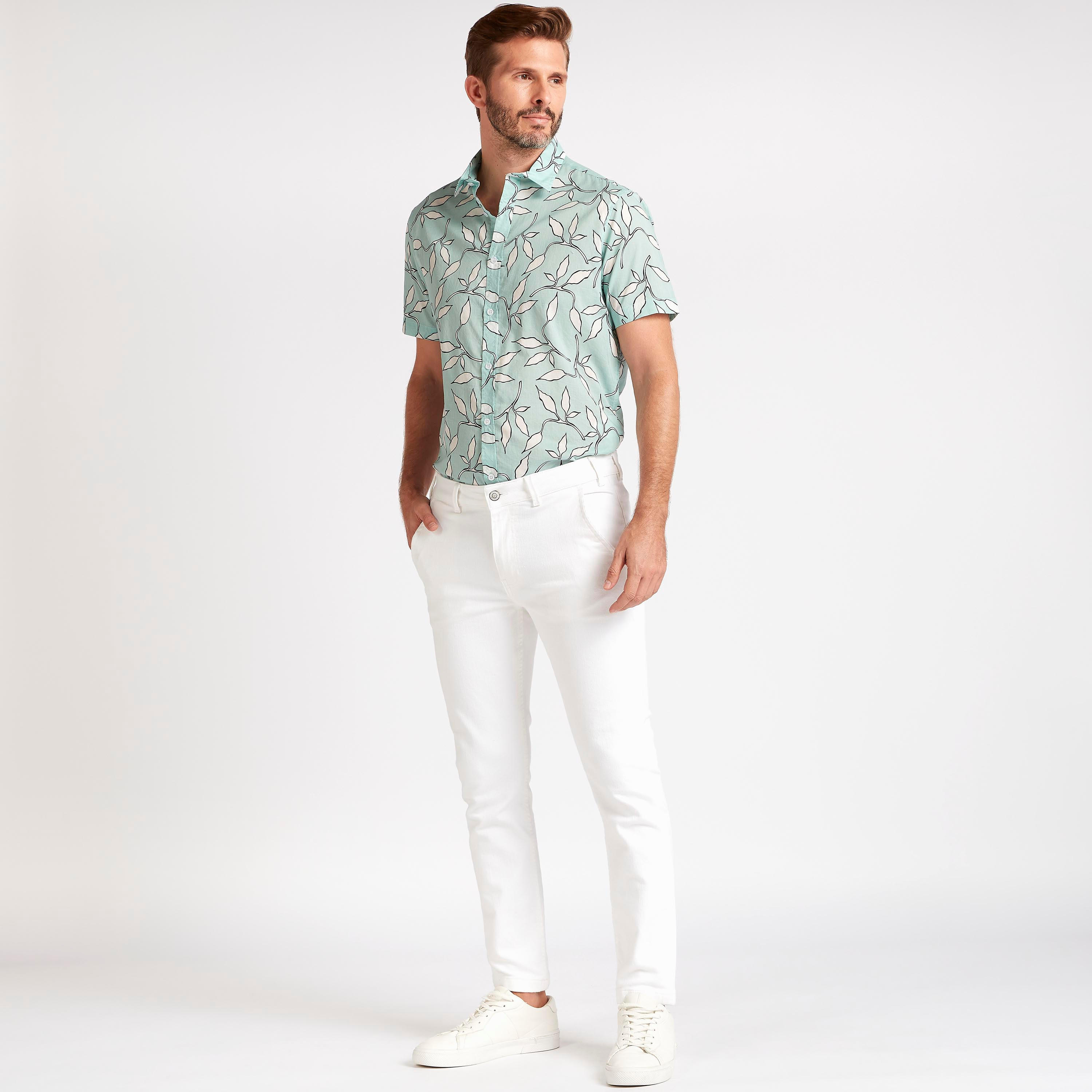 قميص بقصة سليم وطبعات وأكمام قصيرة-men-clothing-shirts-image-2