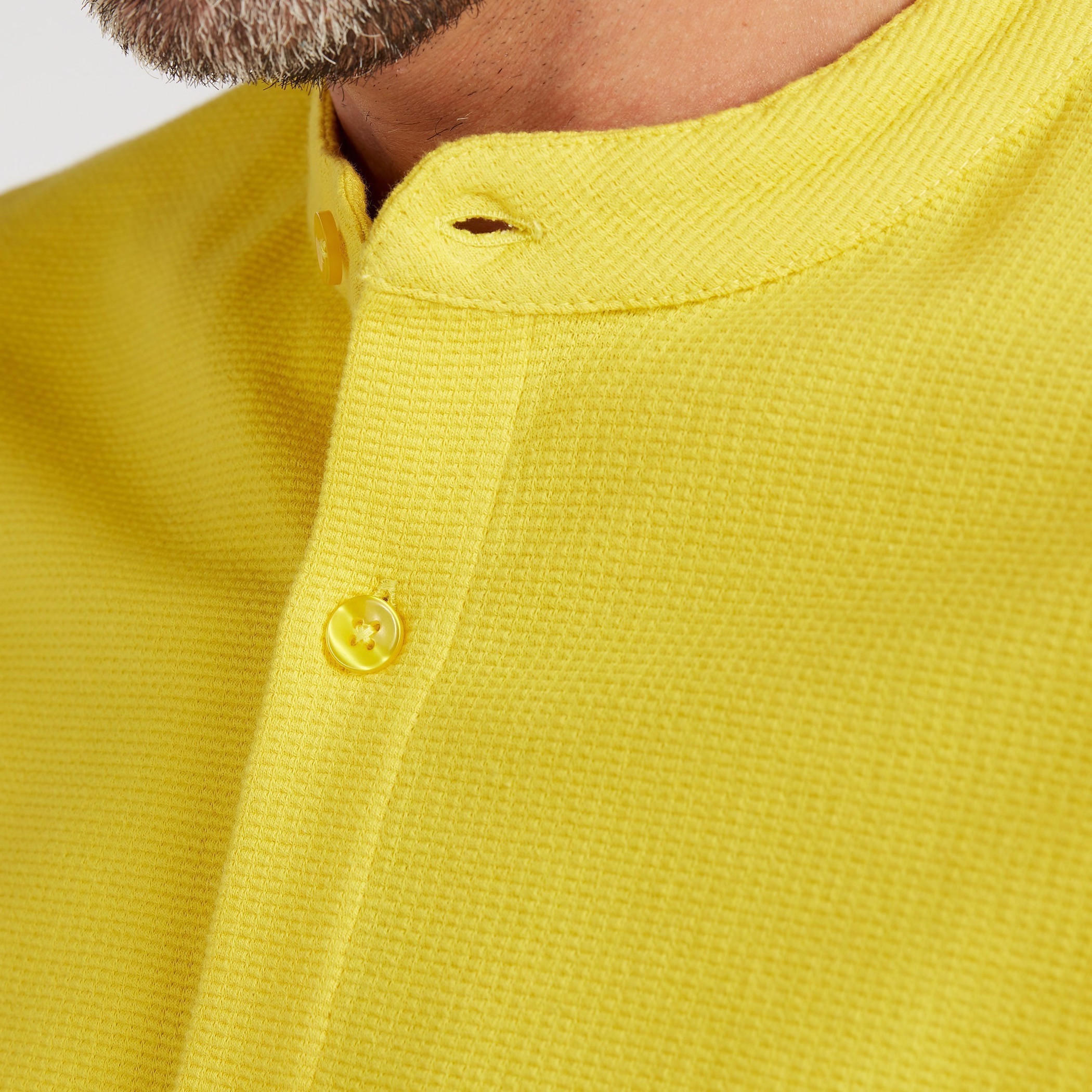 قميص بارز الملمس بياقة ماندرين وقصة سليم-men-clothing-shirts-image-4