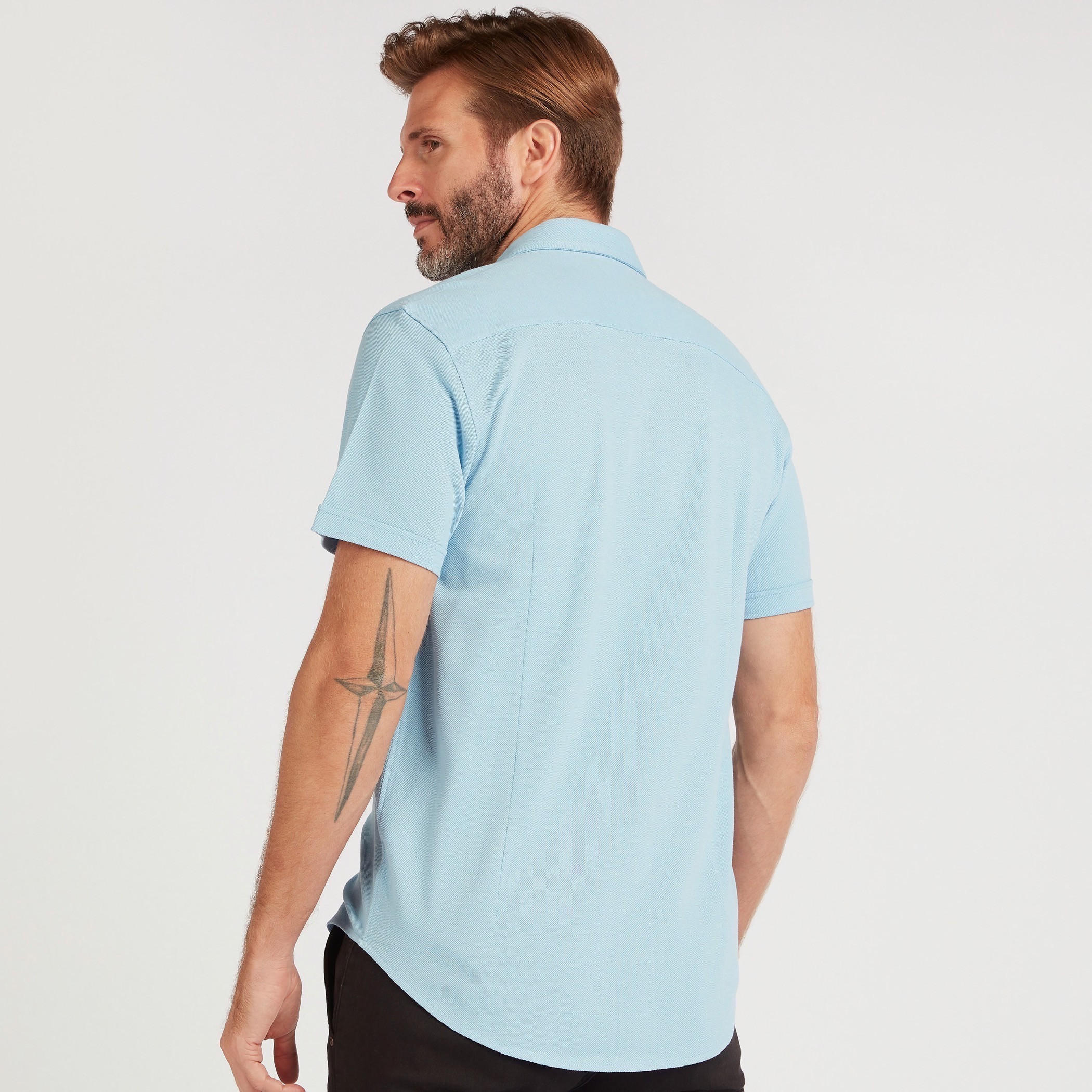 قميص سادة بأكمام قصيرة وأزرار إغلاق-men-clothing-shirts-image-2