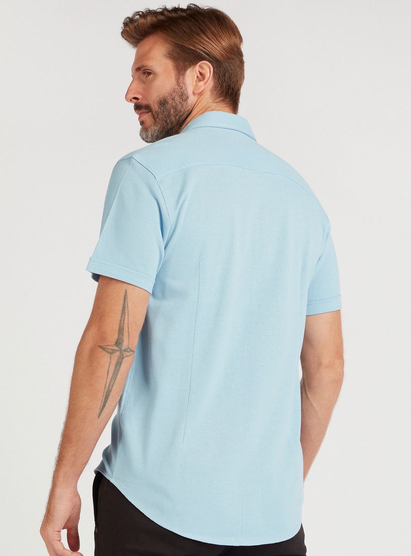 قميص سادة بأكمام قصيرة وأزرار إغلاق-men-clothing-shirts-image-2