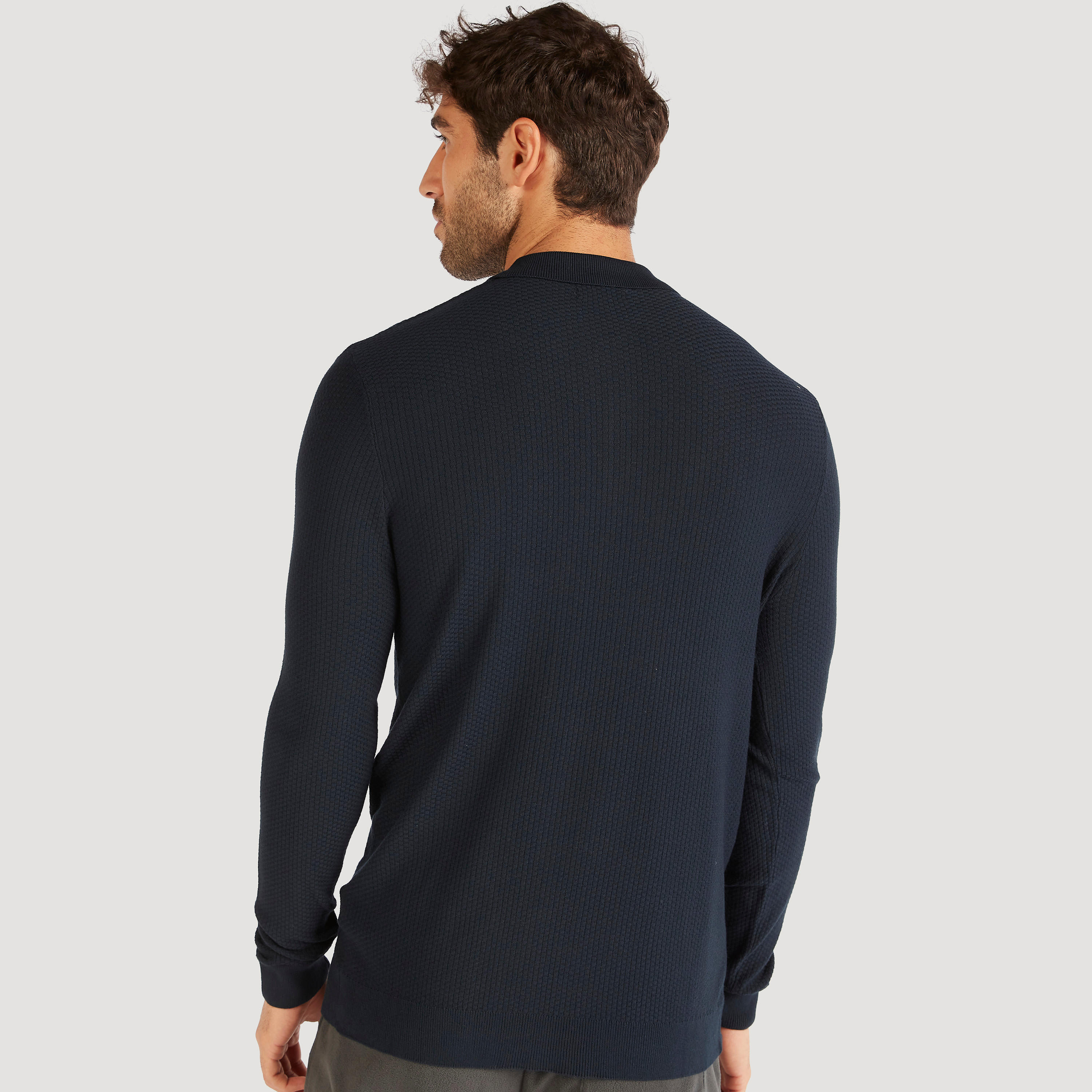 كنزة بارزة الملمس بياقة عادية وأكمام طويلة وسحّاب-men-clothing-sweatersandpullovers-image-3