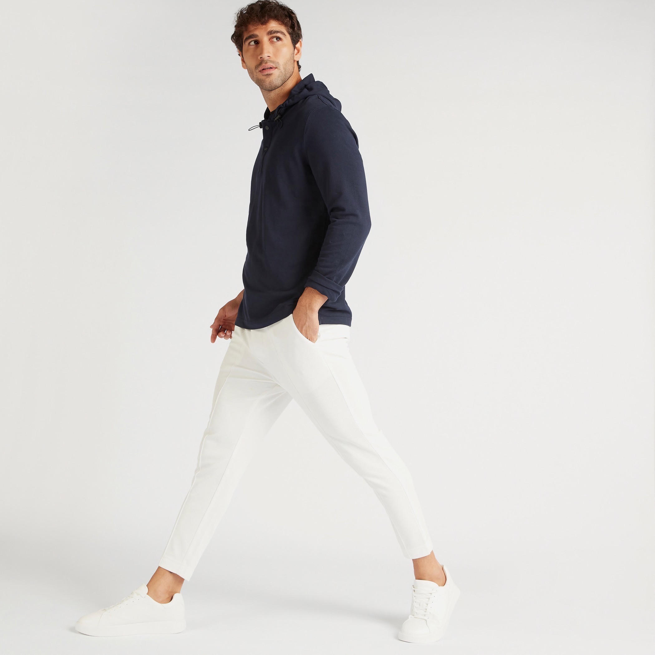 تيشيرت سادة بقبّعة وأكمام طويلة-men-clothing-tshirtsandpolos-tshirts-image-6