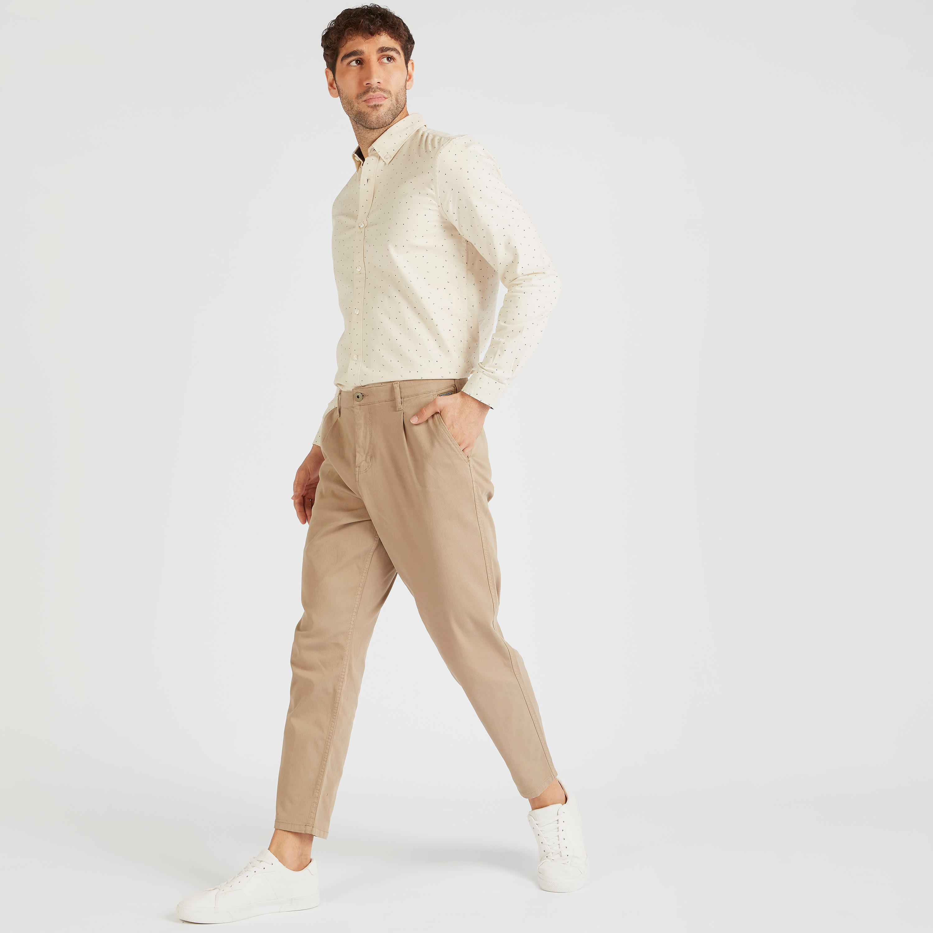 قميص بطبعات وياقة بزر سفلي وأكمام كاملة-men-clothing-shirts-image-2