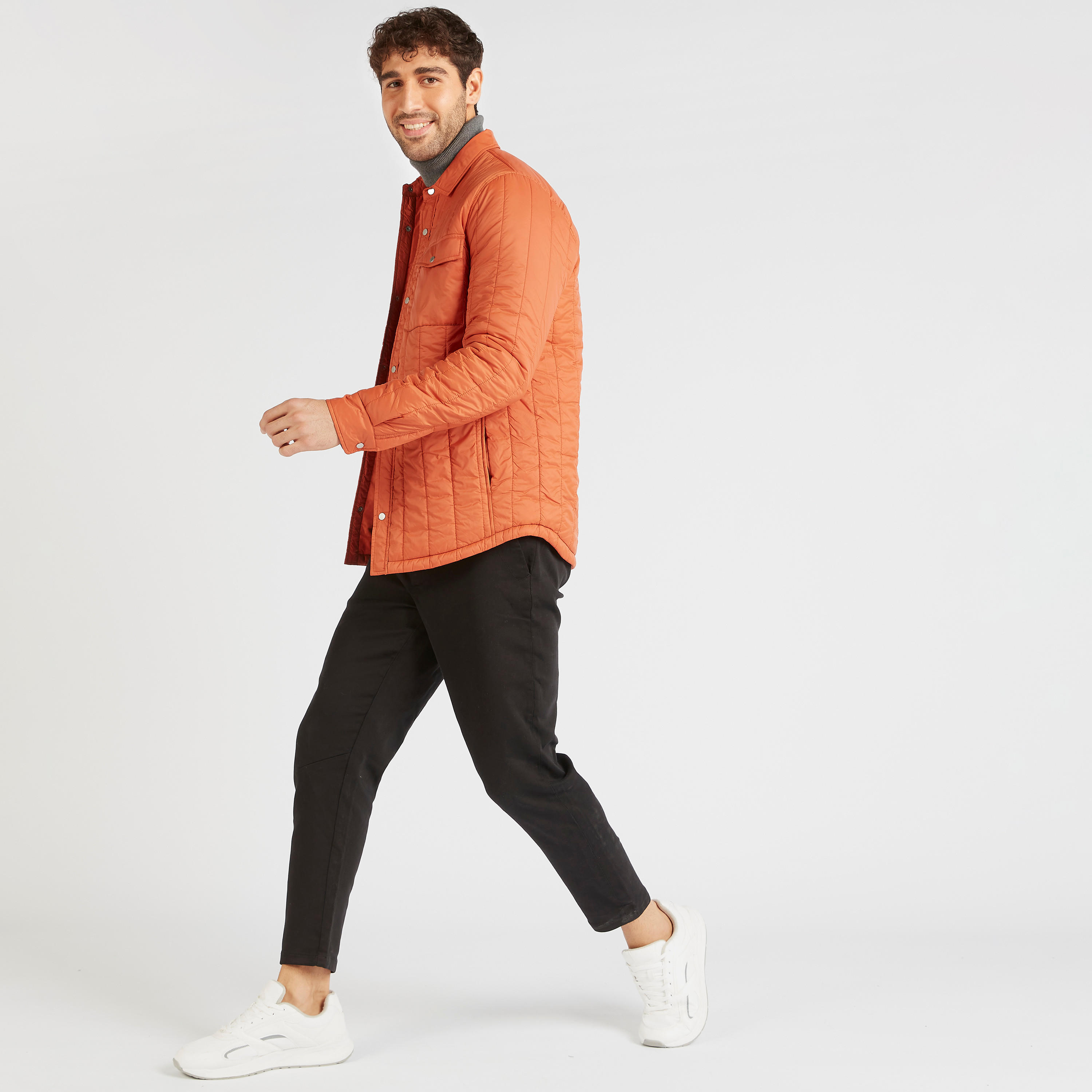 جاكيت خفيف مبطّن بأكمام طويلة وجيوب-men-clothing-jacketsandblazers-jackets-image-7