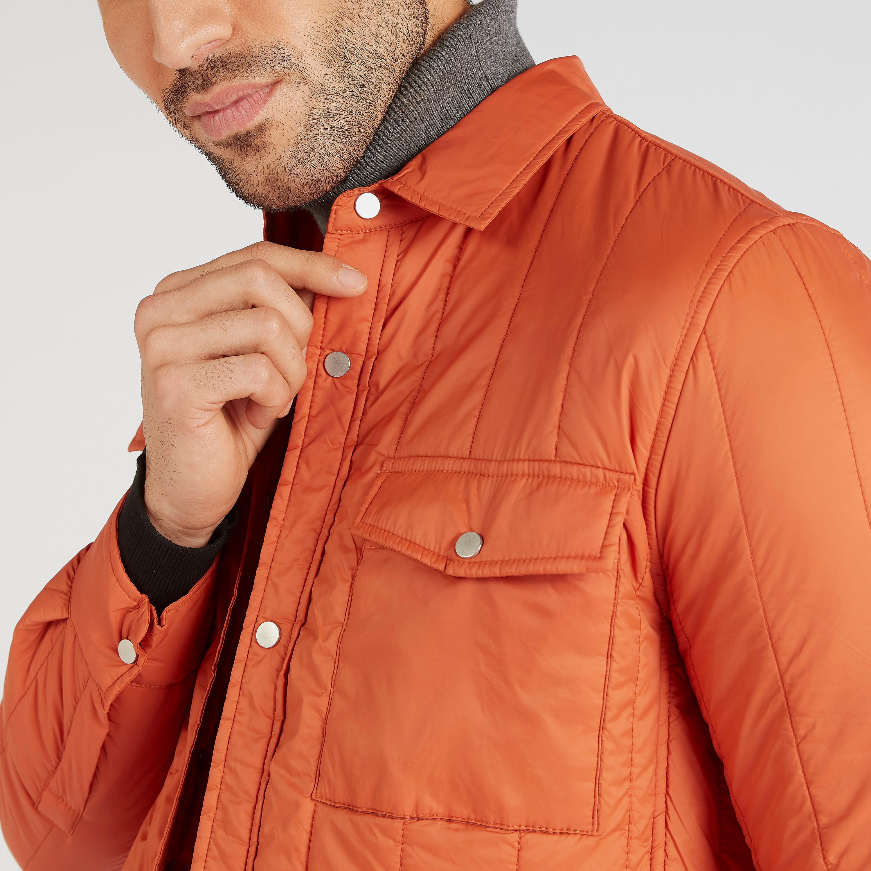 جاكيت خفيف مبطّن بأكمام طويلة وجيوب-men-clothing-jacketsandblazers-jackets-image-8