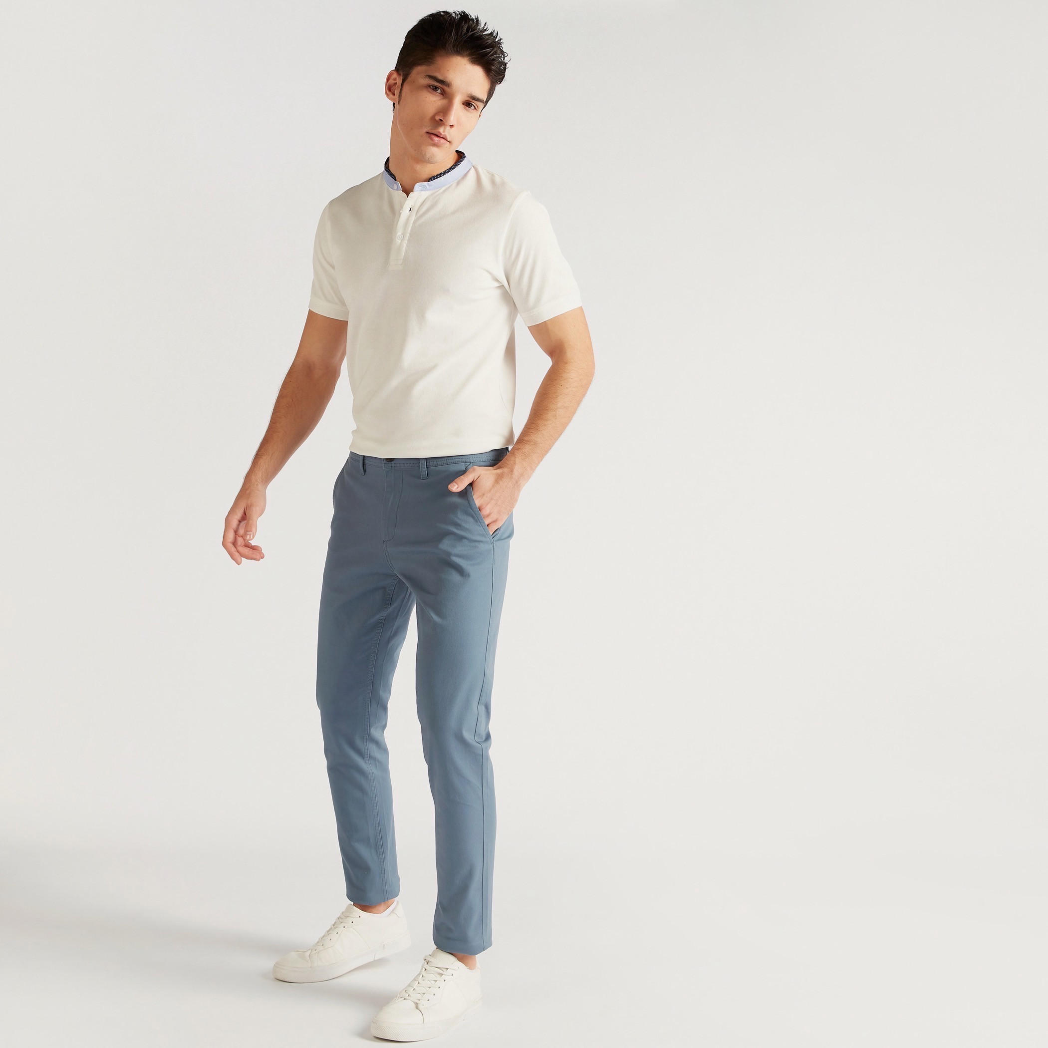 بنطلون شينو سادة طويل بجيوب وزر إغلاق-men-clothing-bottoms-trousersandchinos-trousers-image-2