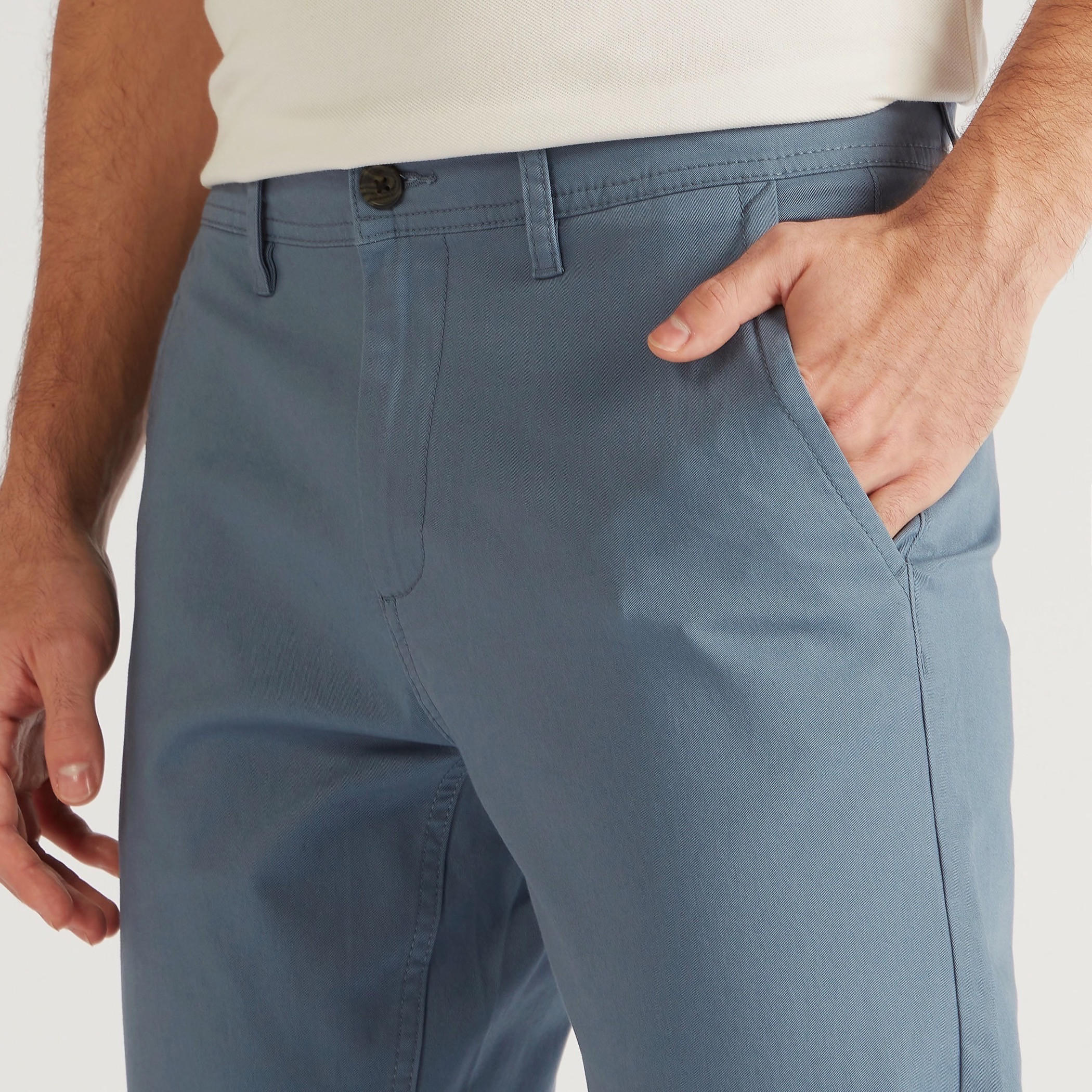 بنطلون شينو سادة طويل بجيوب وزر إغلاق-men-clothing-bottoms-trousersandchinos-trousers-image-3