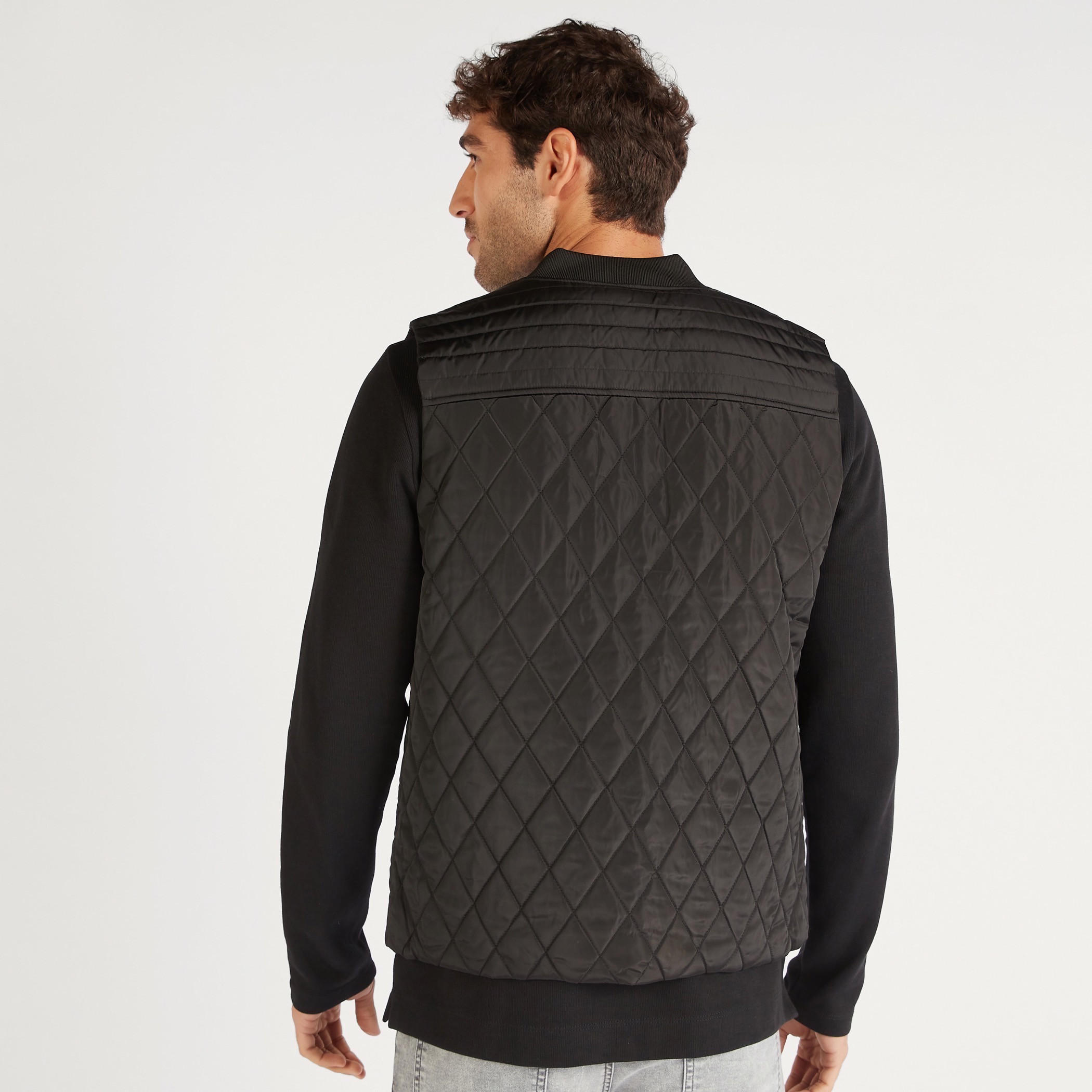 جاكيت مبطّن دون أكمام بسحّاب إغلاق وجيوب-men-clothing-jacketsandblazers-jackets-image-4