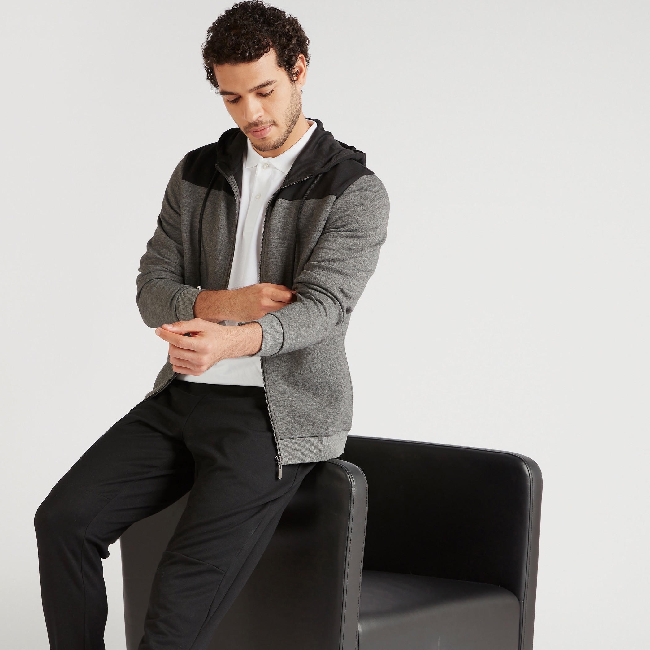 Solid Zip Through Hoodie with Side Pockets and Long Sleeves-men-winterwear-hoodiesandsweatshirts-image-1
