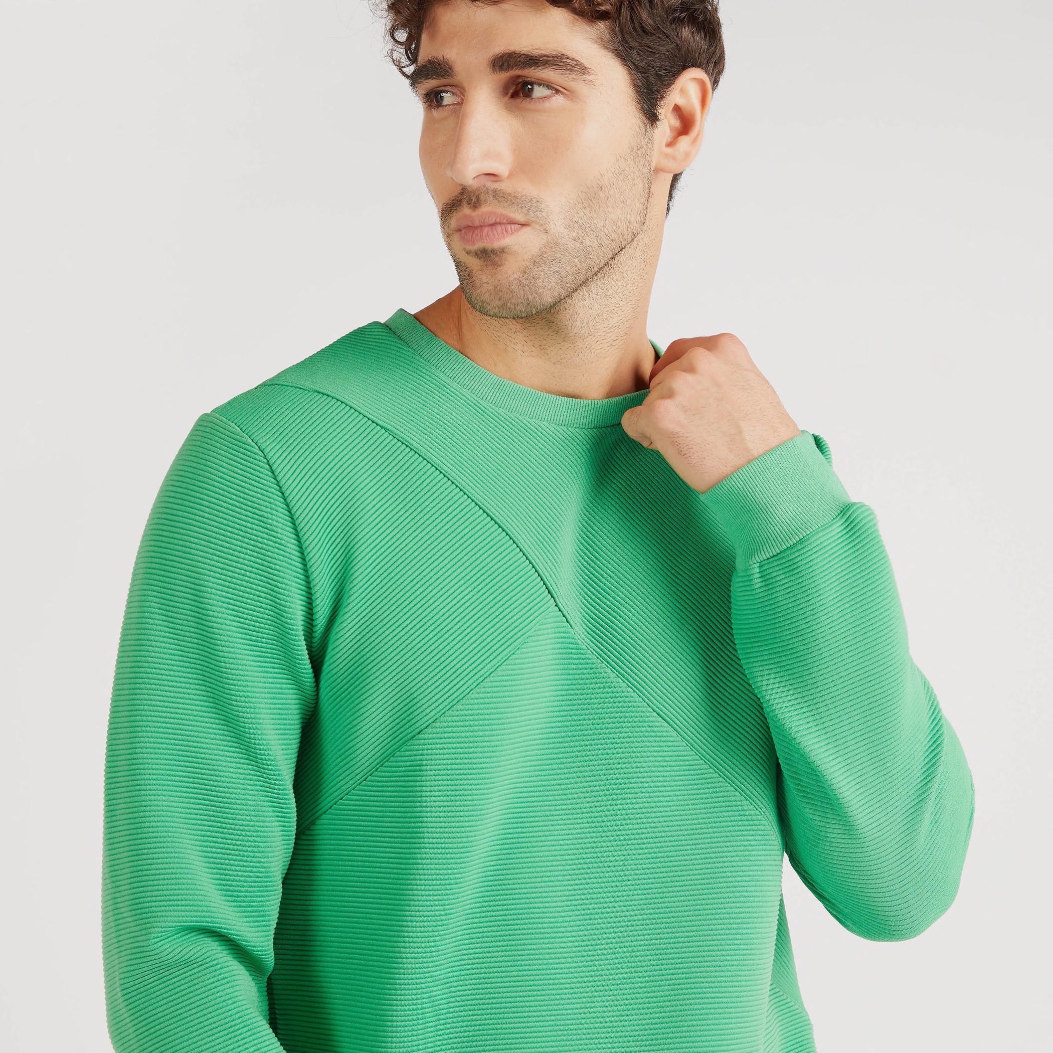 كنزة بياقة ضيقة وأكمام طويلة وطبعات-men-clothing-sweatersandpullovers-image-3