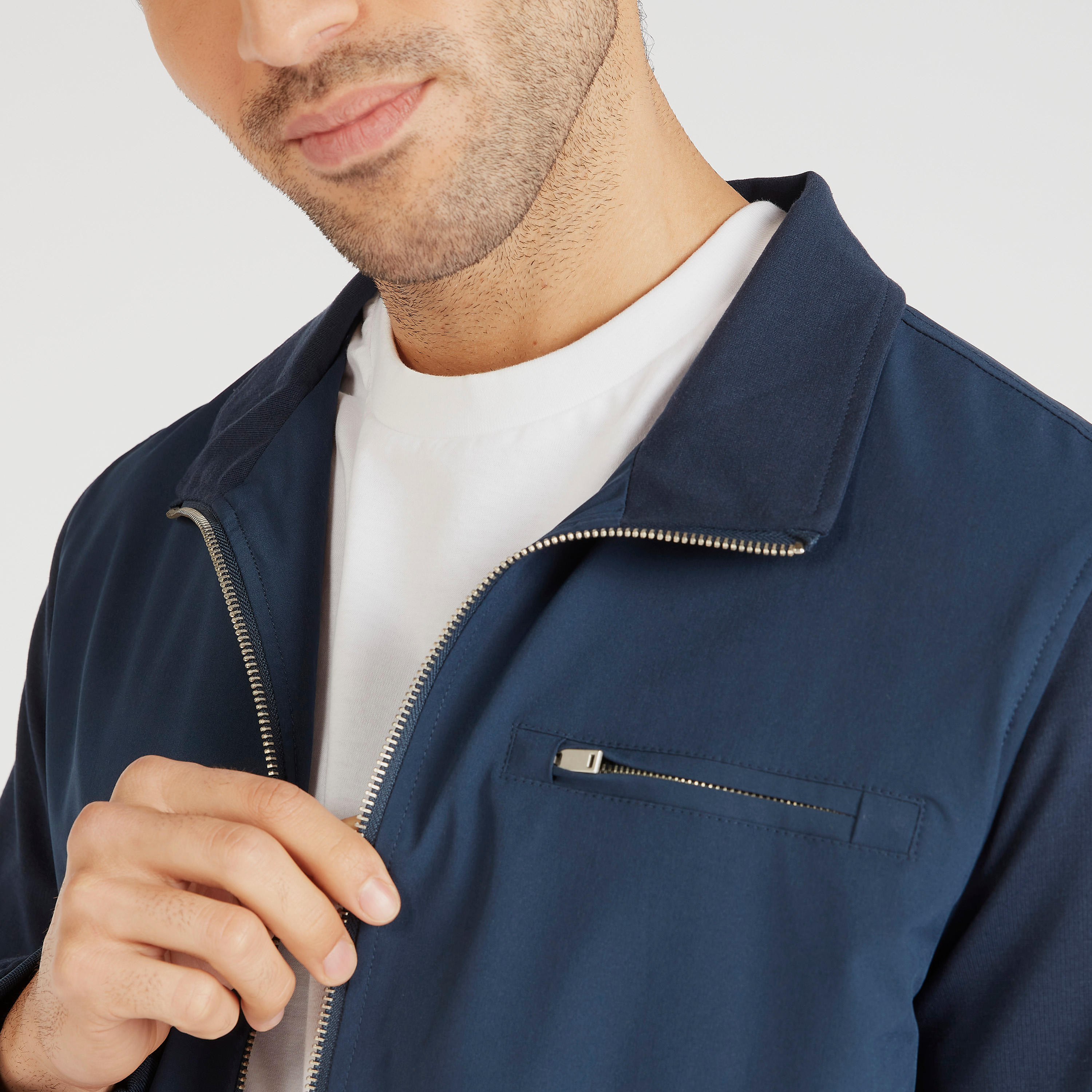 جاكيت خفيف سادة بسحاب وجيوب-men-clothing-jacketsandblazers-jackets-image-10