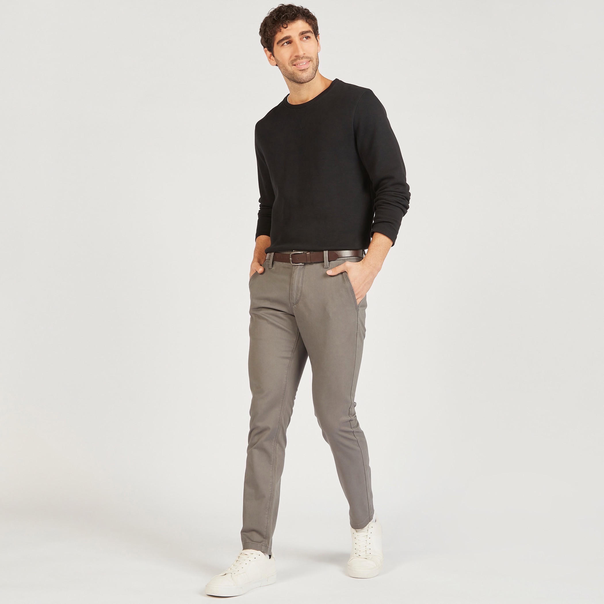 بنطلون تشينو بقصّة سليم وحزام وجيوب-men-clothing-bottoms-trousersandchinos-chinos-image-7