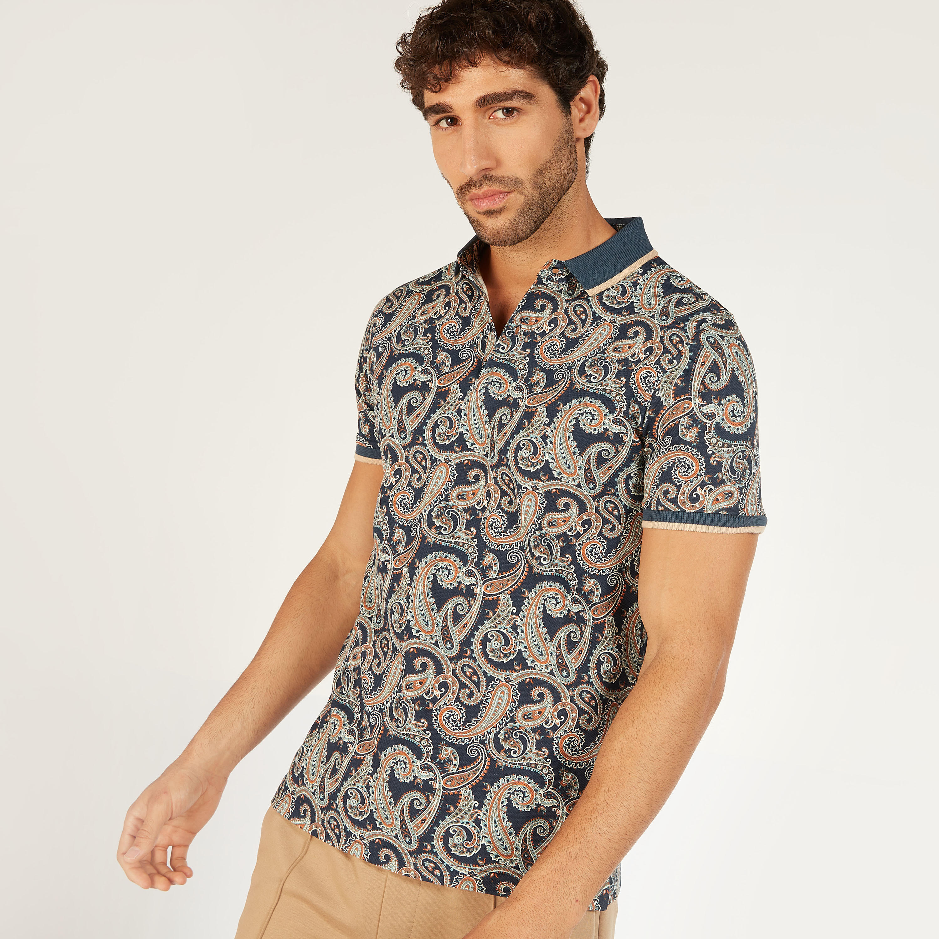 تيشيرت بولو بأكمام قصيرة وطبعات-men-clothing-tshirtsandpolos-polos-image-1