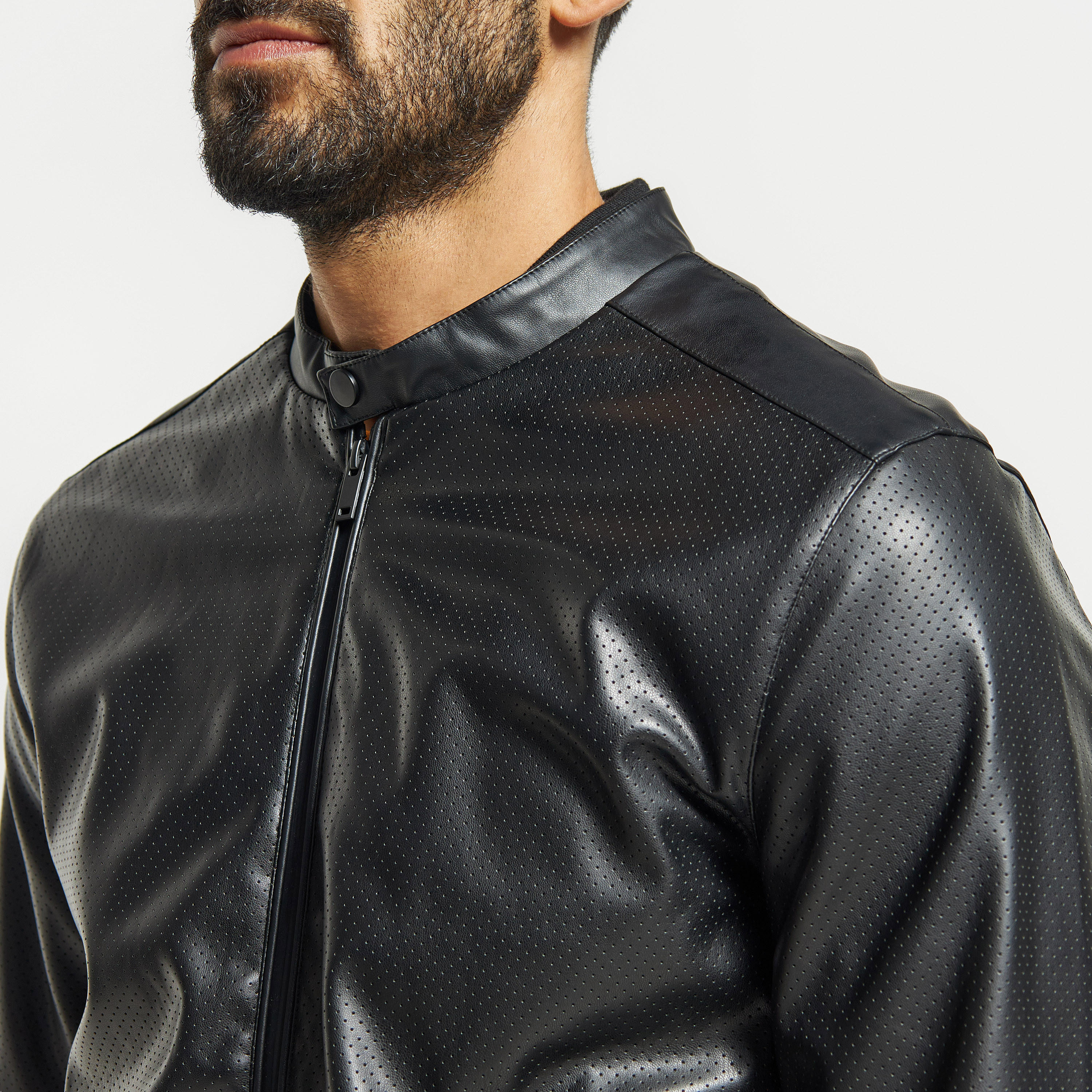 جاكيت بايكر بارز الملمس بياقة ماندارين وجيوب-men-clothing-jacketsandblazers-jackets-image-4