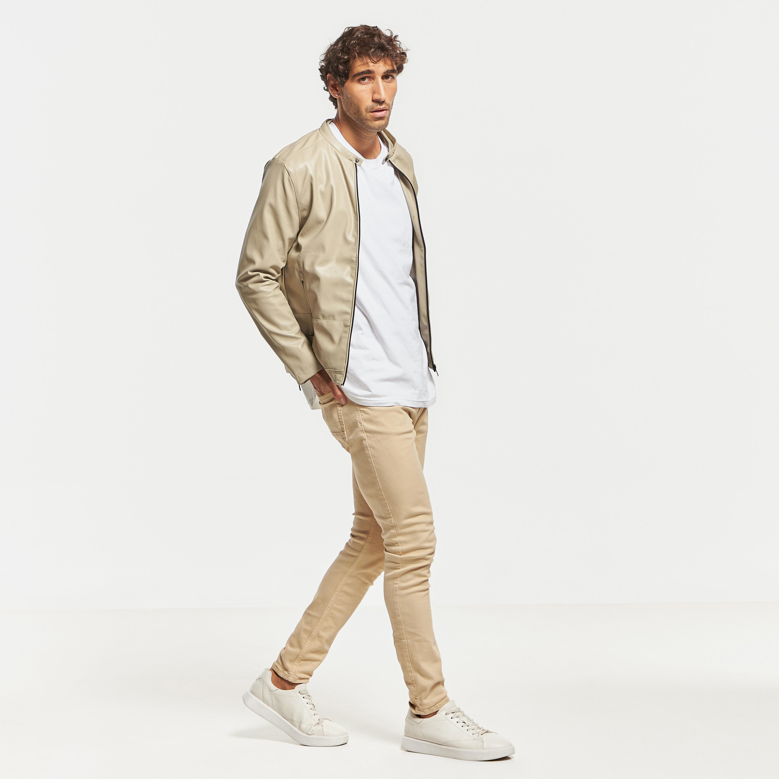 جاكيت بايكر بارز الملمس بياقة ماندارين وجيوب-men-clothing-jacketsandblazers-jackets-image-11