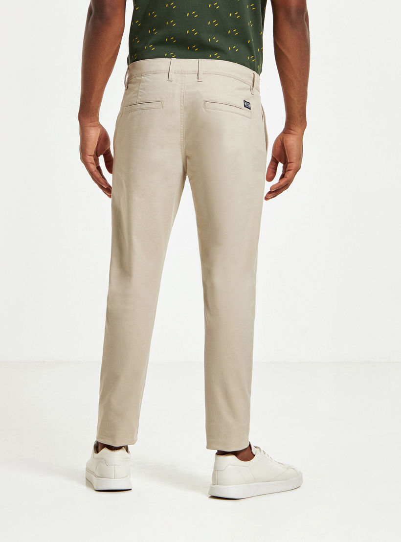 بنطلون بخصر متوسط الارتفاع وزر إغلاق وجيوب-men-clothing-bottoms-trousersandchinos-trousers-image-4