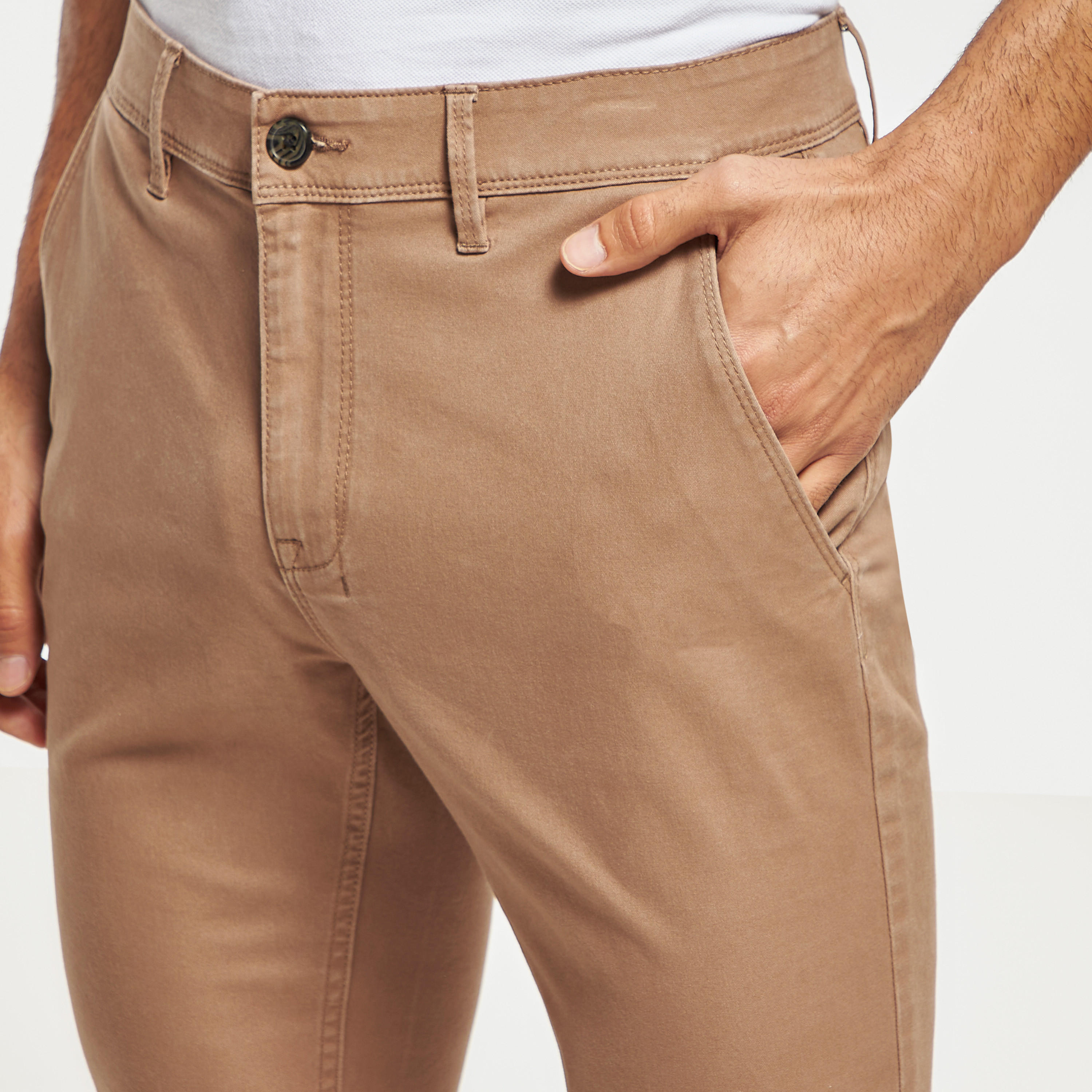 بنطلون شينو بقصّة عادية وجيوب وزر إغلاق-men-clothing-bottoms-trousersandchinos-chinos-image-12