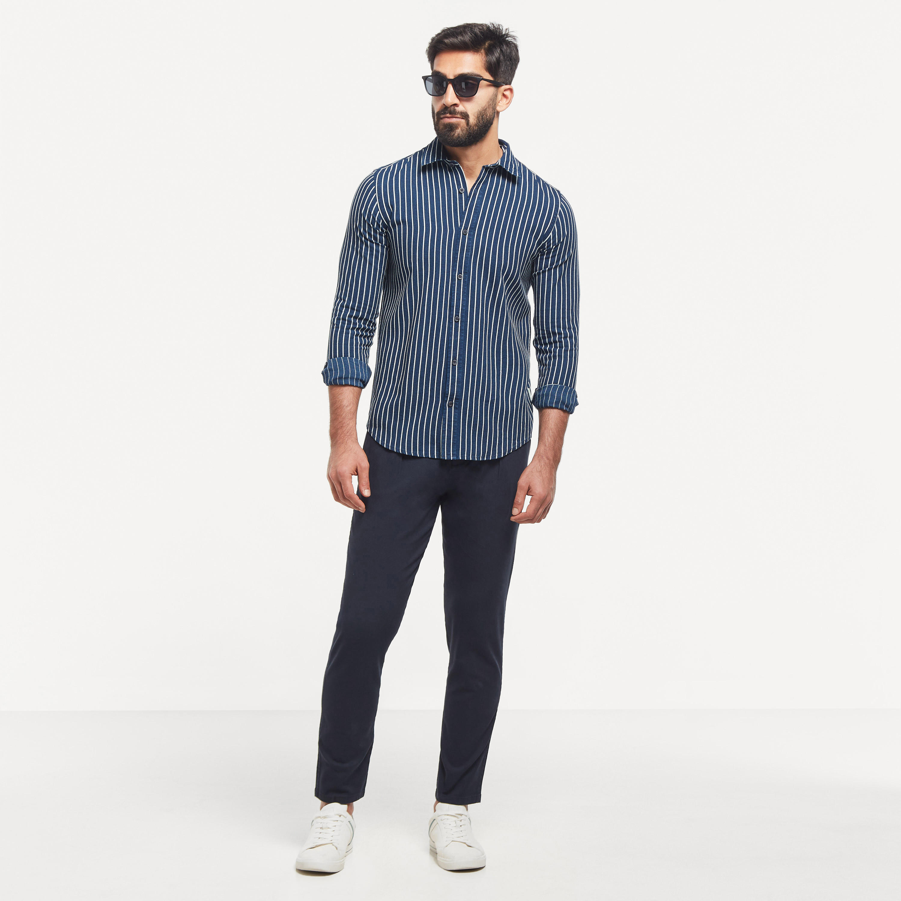 بنطلون سادة بقصة مريحة برباط إغلاق وجيوب-men-clothing-bottoms-trousersandchinos-trousers-image-10