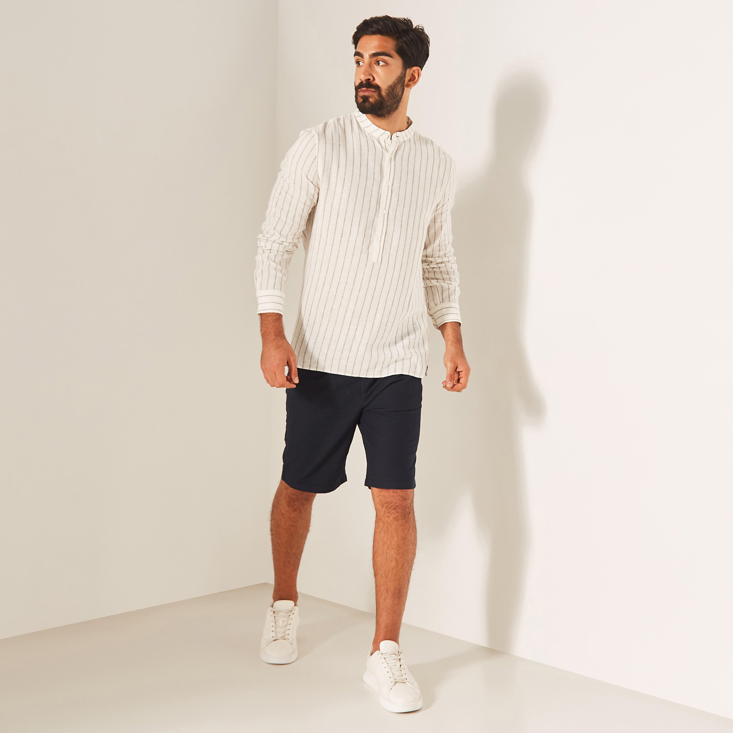 Solid Shorts with Drawstring Closure and Pockets-men-clothing-bottoms-shorts-image-2