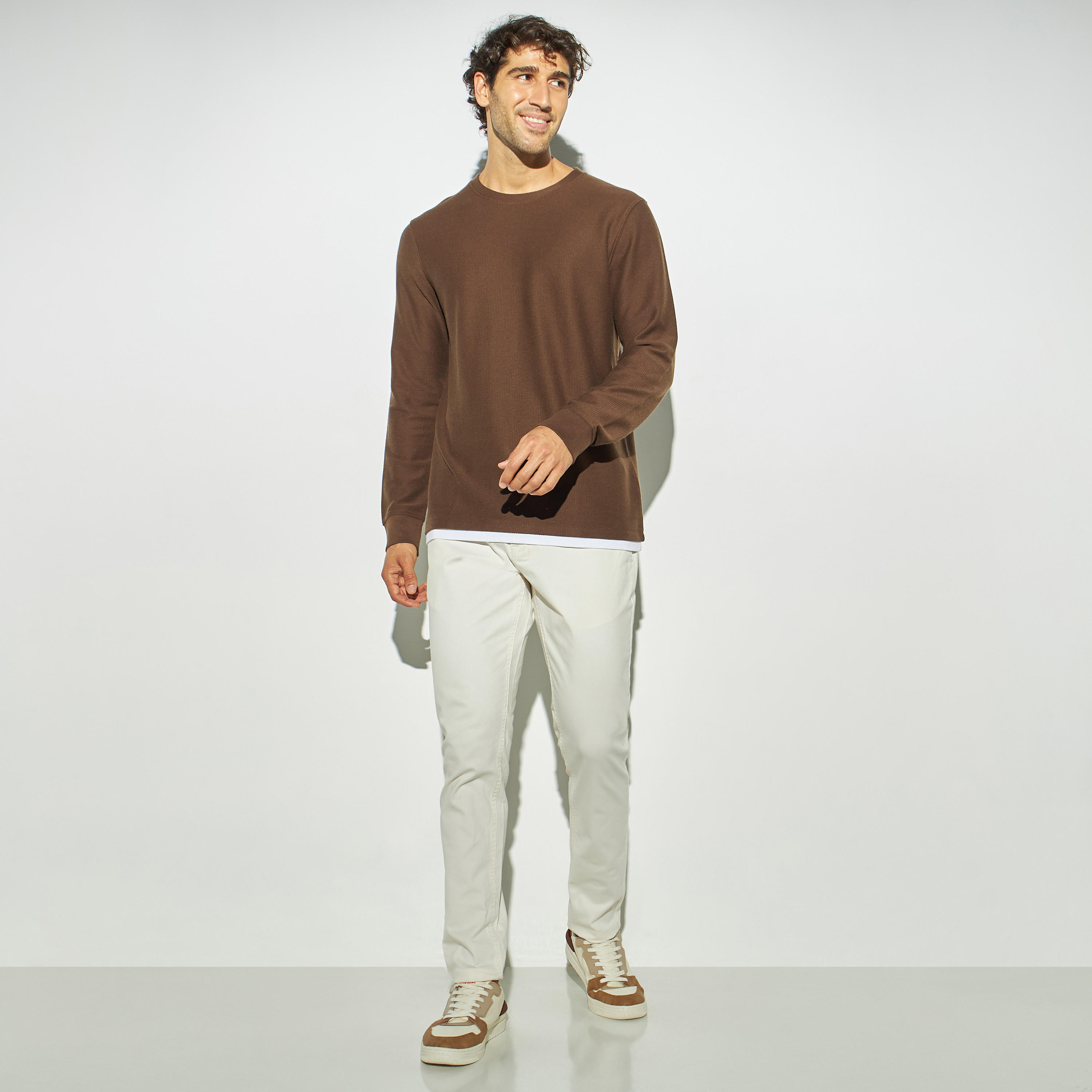 Regular Fit Solid Chinos with Pockets-men-clothing-bottoms-trousersandchinos-chinos-image-2