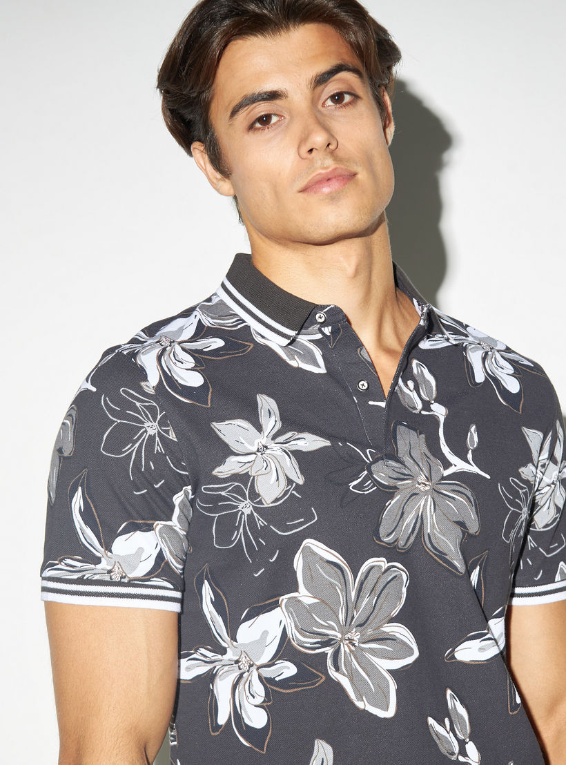 تيشيرت بياقة بولو وأكمام قصيرة وطبعات-men-clothing-tshirtsandpolos-polos-image-4