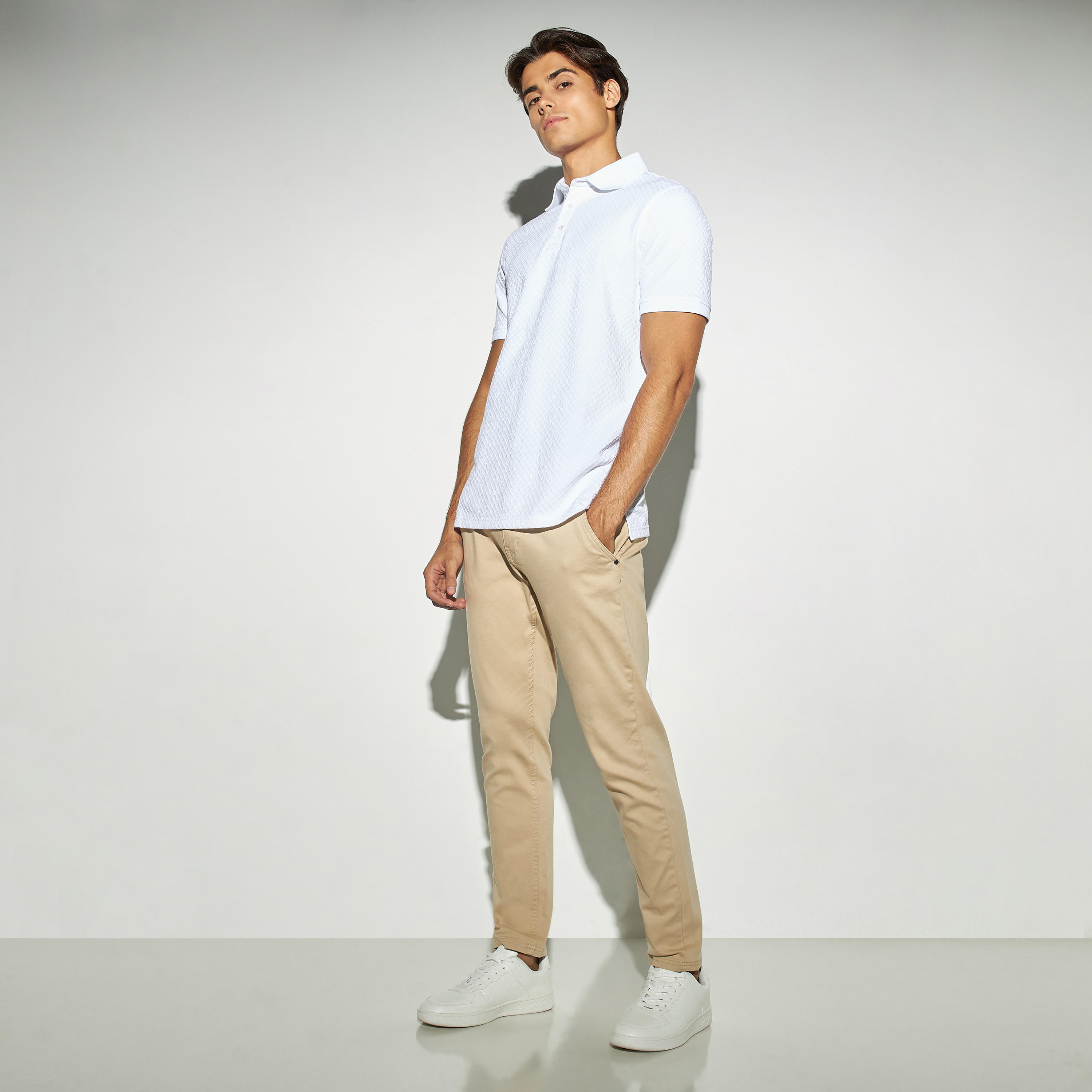 تيشيرت بولو جاكار بارز الملمس بأكمام قصيرة-men-clothing-tshirtsandpolos-polos-image-2