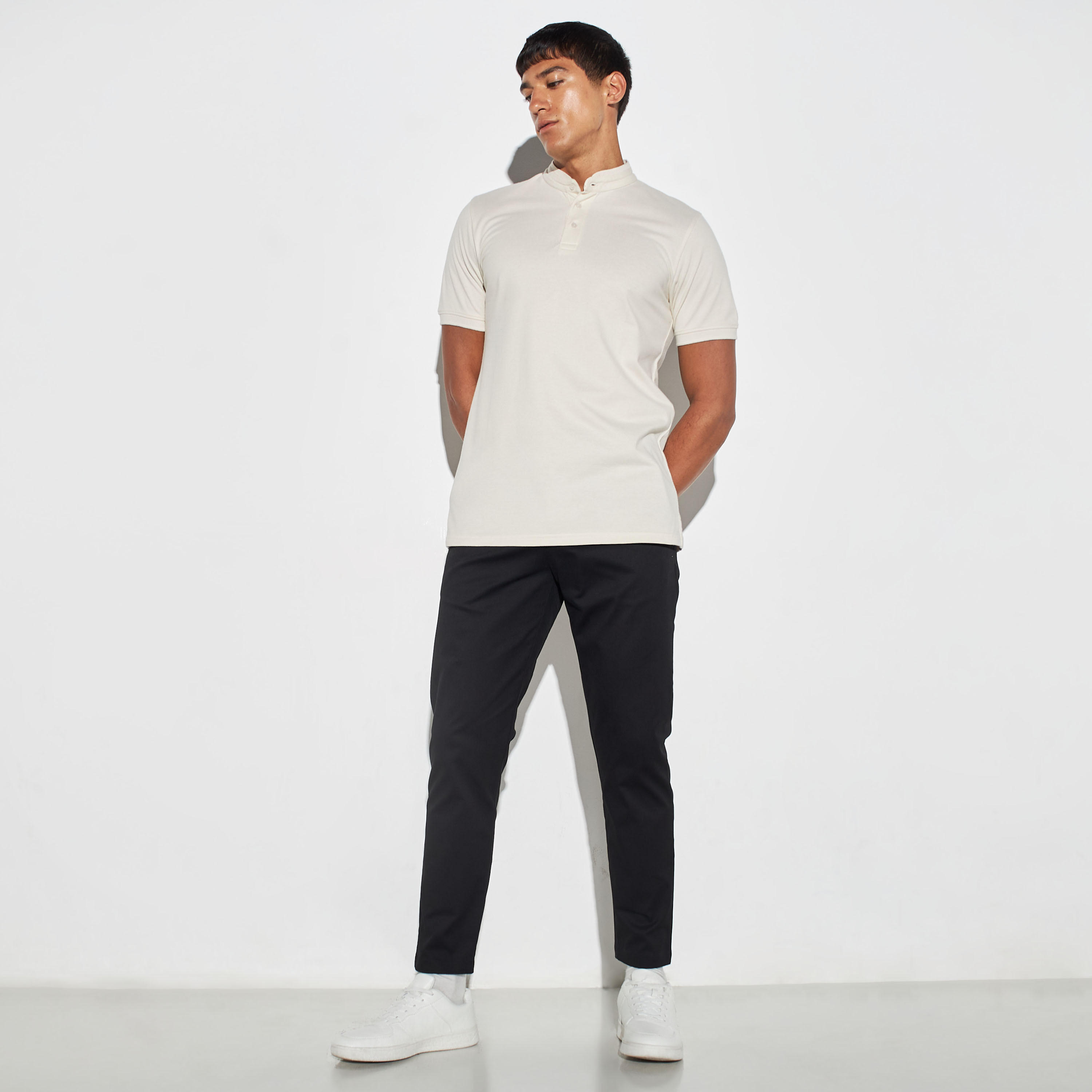 Solid Chinos with Pockets-men-clothing-bottoms-trousersandchinos-chinos-image-2