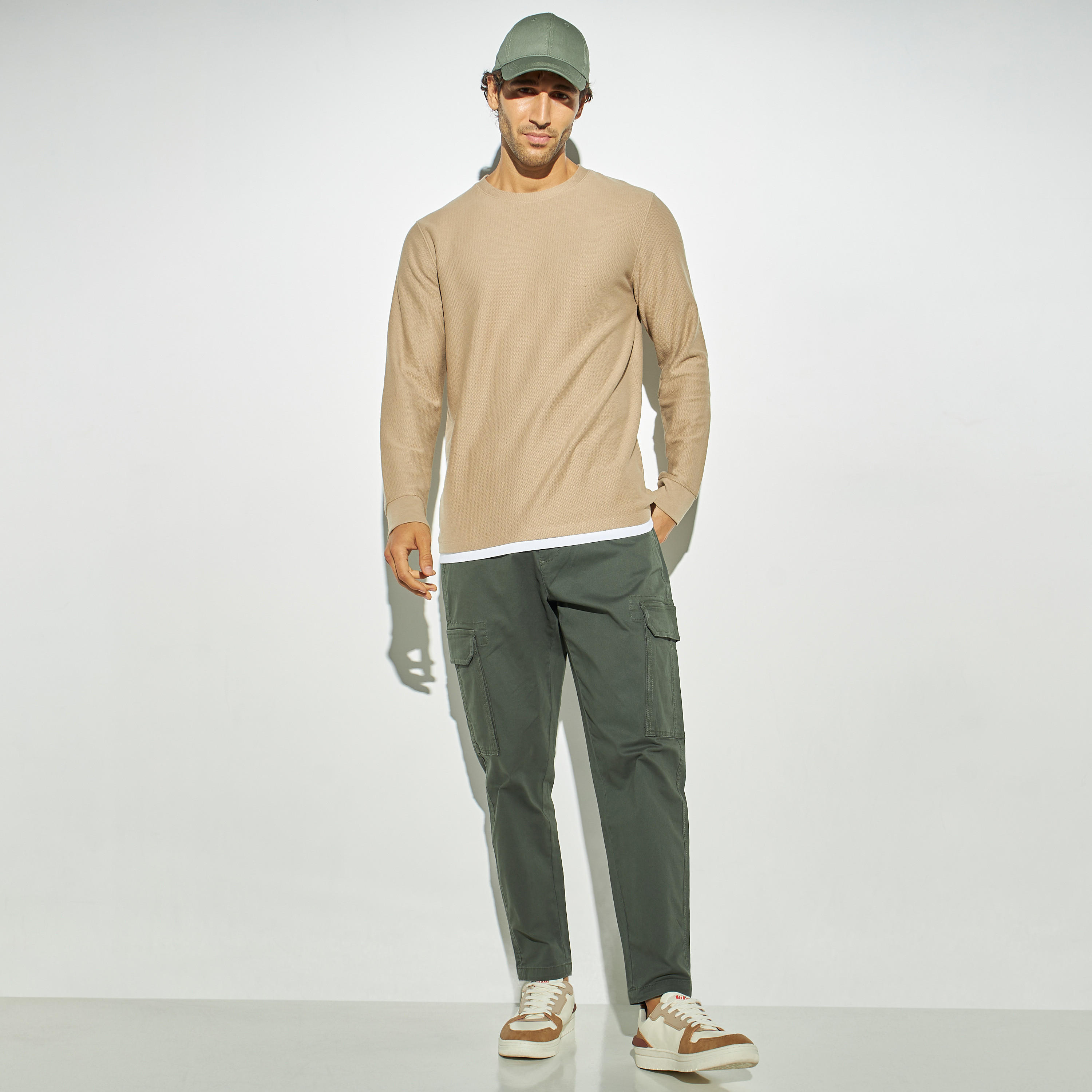 Solid Relaxed Fit Cargo Pants with Button Closure and Pockets-men-clothing-bottoms-trousersandchinos-trousers-image-2