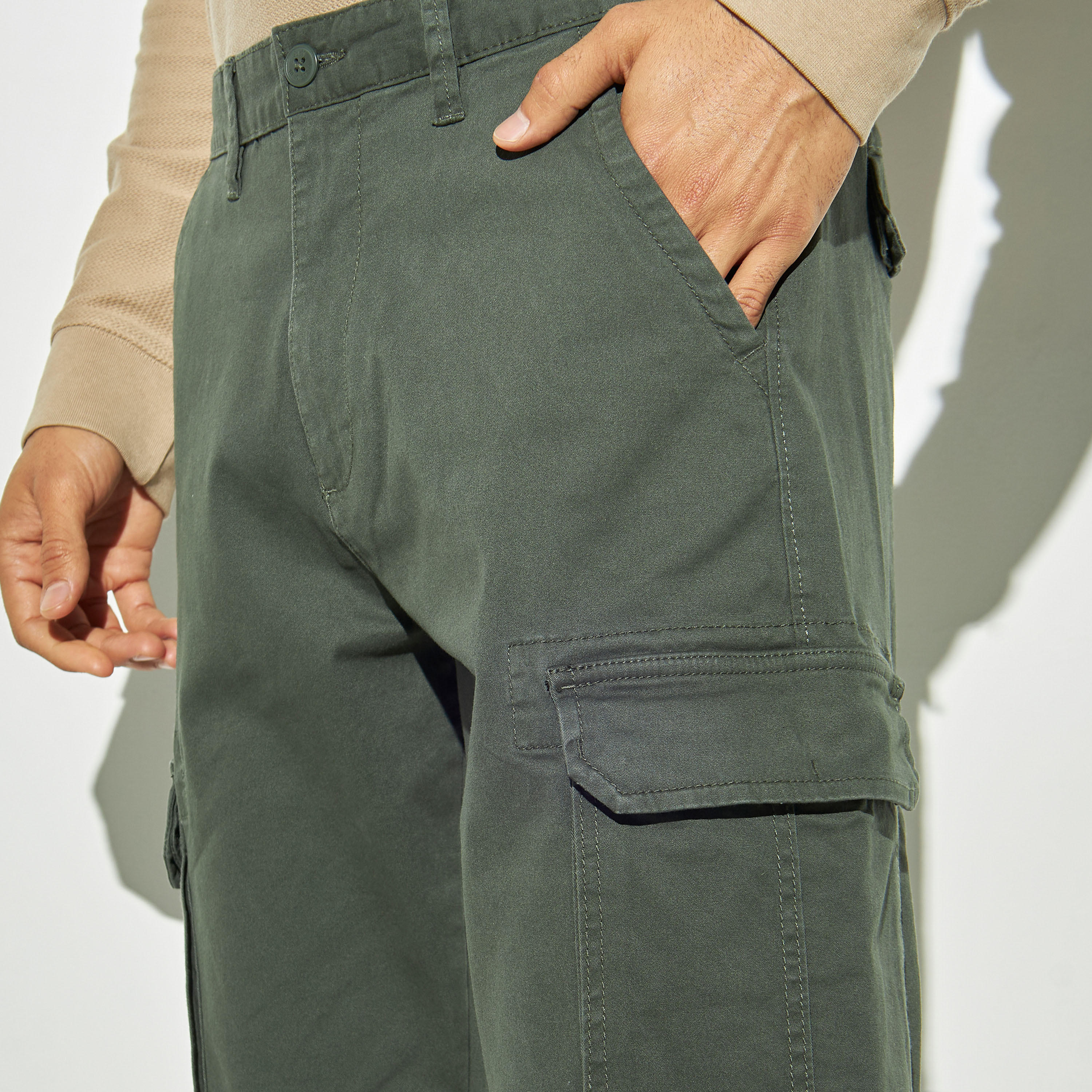 Solid Relaxed Fit Cargo Pants with Button Closure and Pockets-men-clothing-bottoms-trousersandchinos-trousers-image-4
