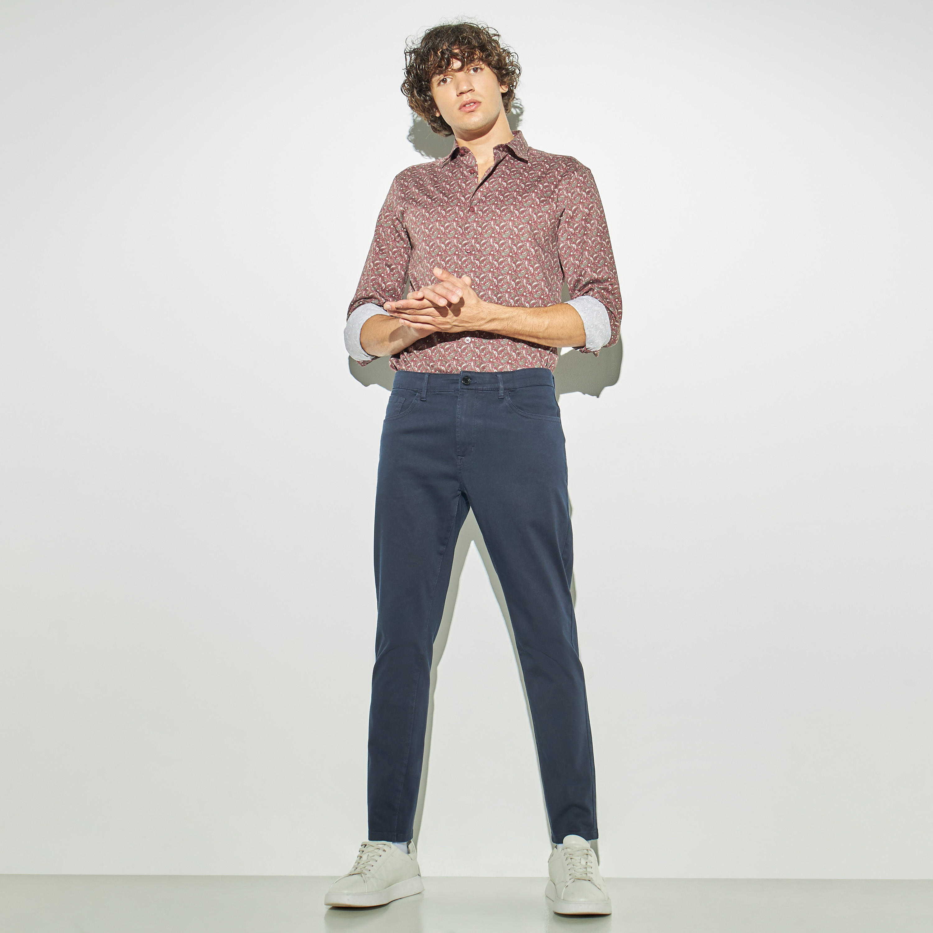 بنطلون ساتن سادة بجيوب-men-clothing-bottoms-trousersandchinos-trousers-image-3