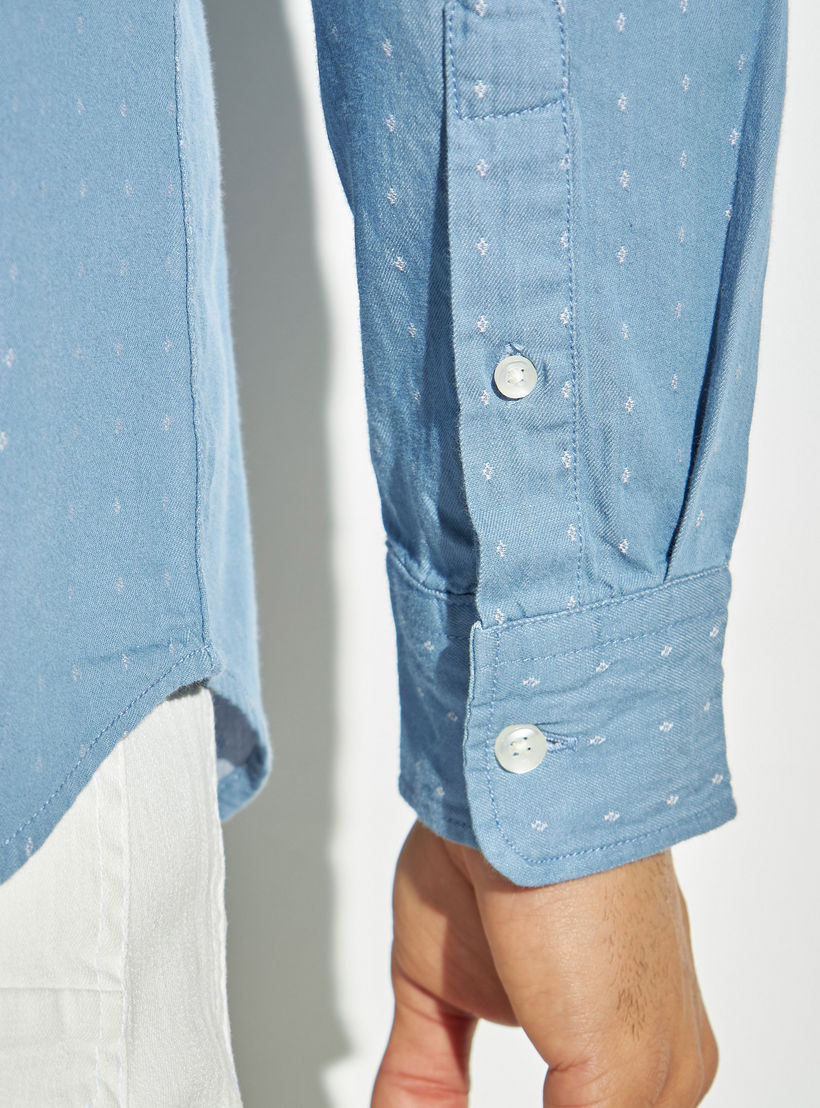 قميص دوبي بياقة ماندارين وأكمام طويلة وطبعات-men-clothing-shirts-image-5