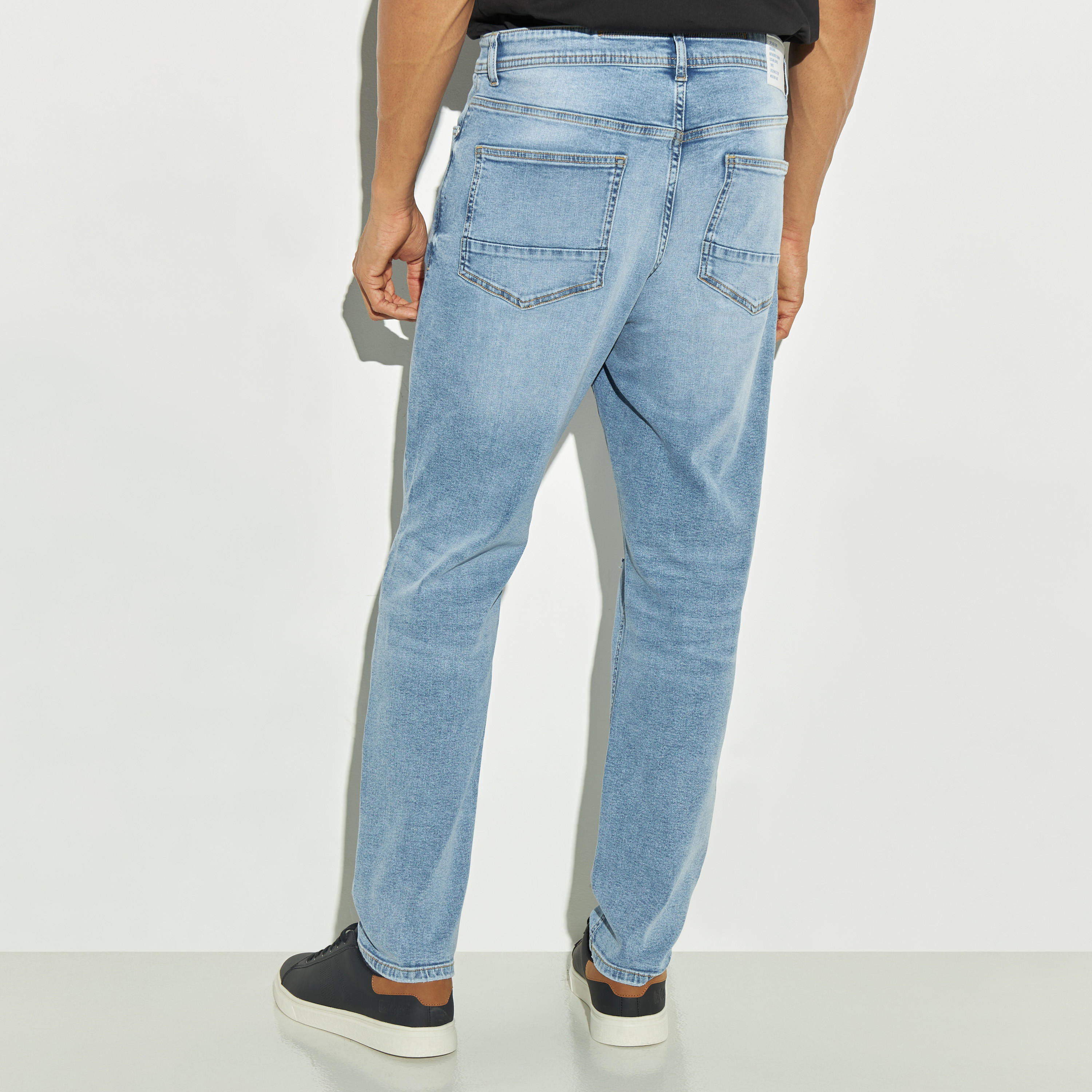 بنطلون جينز مضلّع بجيوب من آيكونيك-men-clothing-bottoms-jeans-image-3