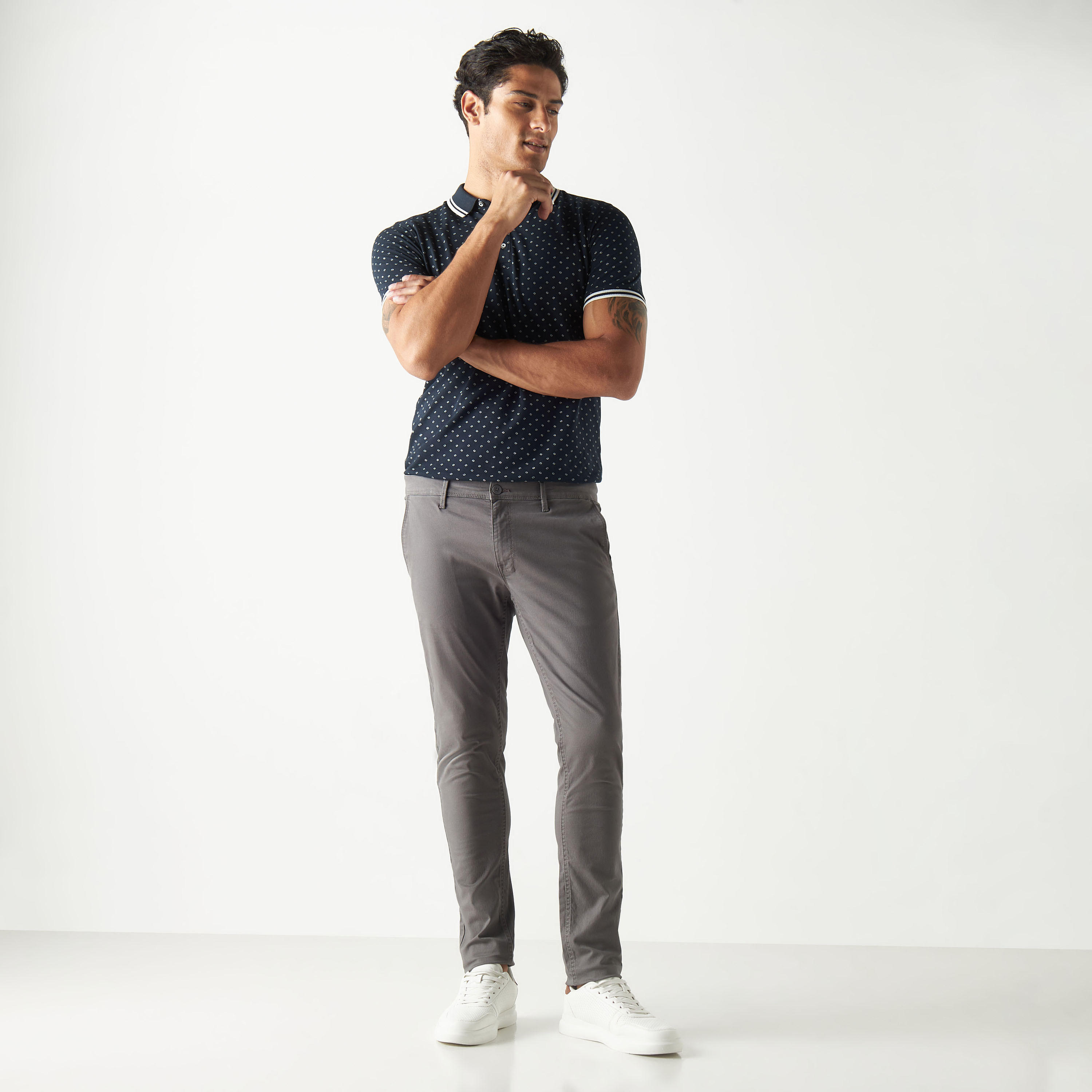 Regular Fit Solid Chinos with Pockets-men-clothing-bottoms-trousersandchinos-chinos-image-2