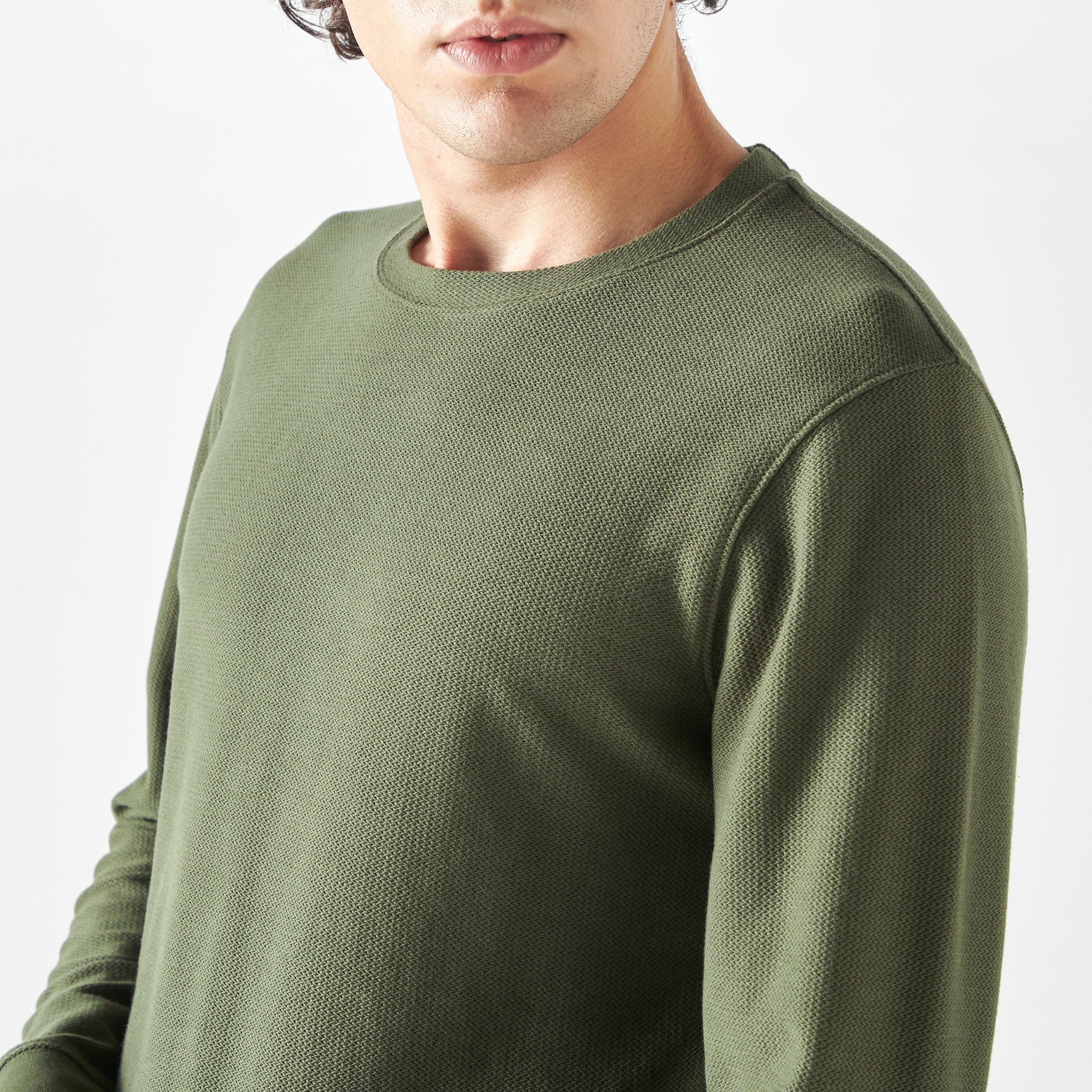 سويت شيرت بارز الملمس بأكمام طويلة وياقة ضيقة-men-winterwear-hoodiesandsweatshirts-image-4