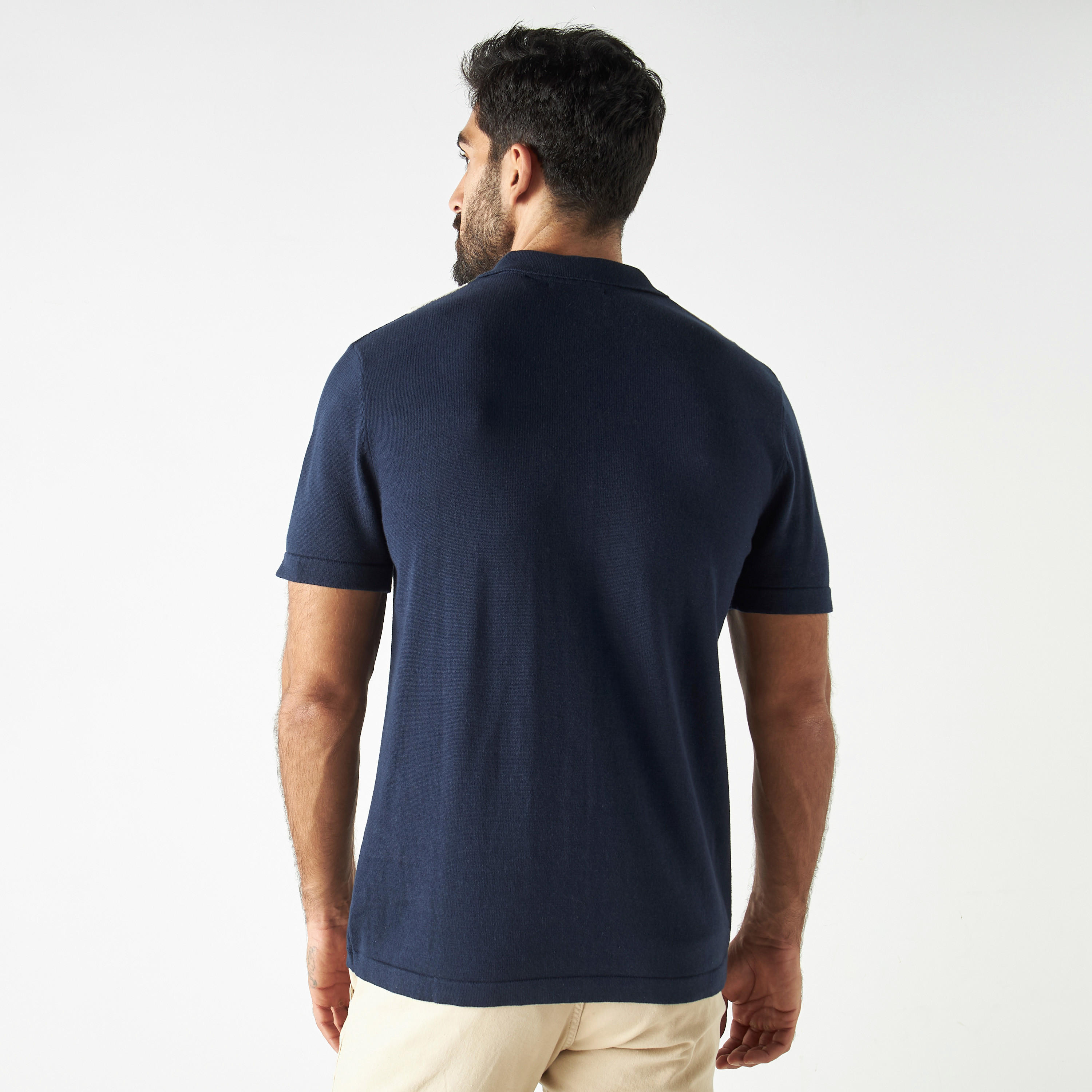 قميص سادة بياقة كامب وأكمام قصيرة-men-clothing-shirts-image-3