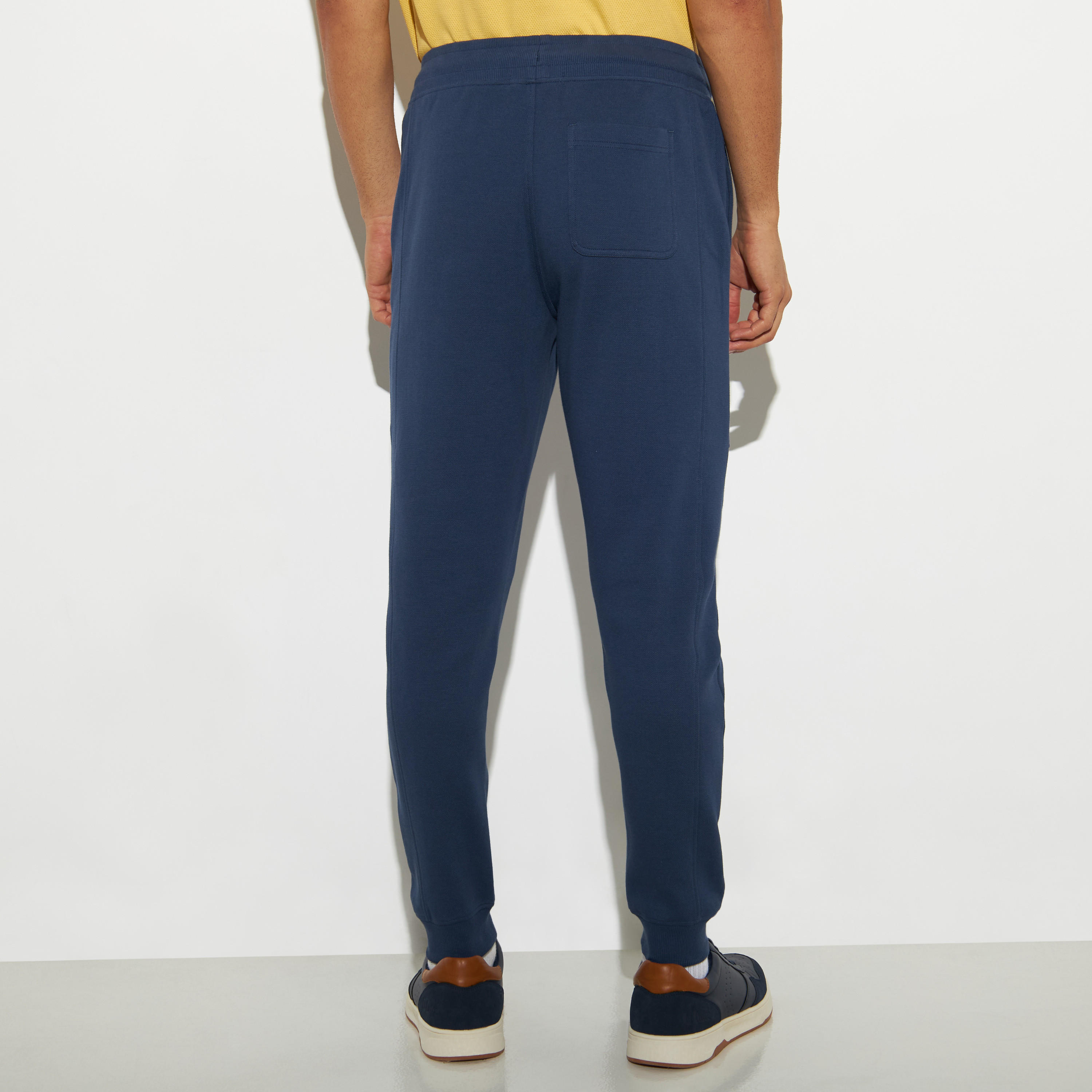 Iconic Solid Relaxed Fit Joggers with Drawstring Closure and Pockets-men-clothing-bottoms-joggers-image-3