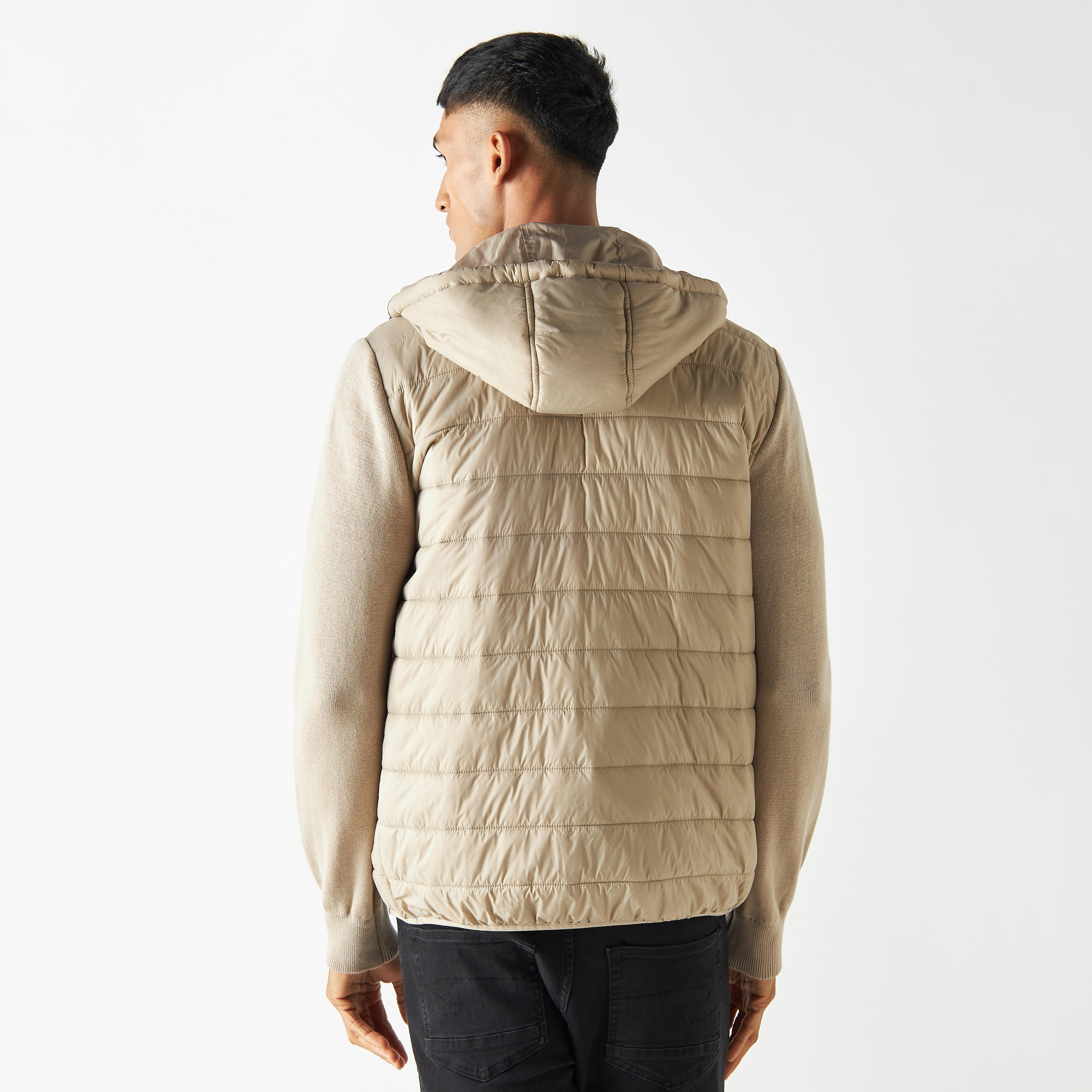 جاكيت منفوخ بارز الملمس بسحّاب وأكمام طويلة وقبّعة-men-clothing-jacketsandblazers-jackets-image-3